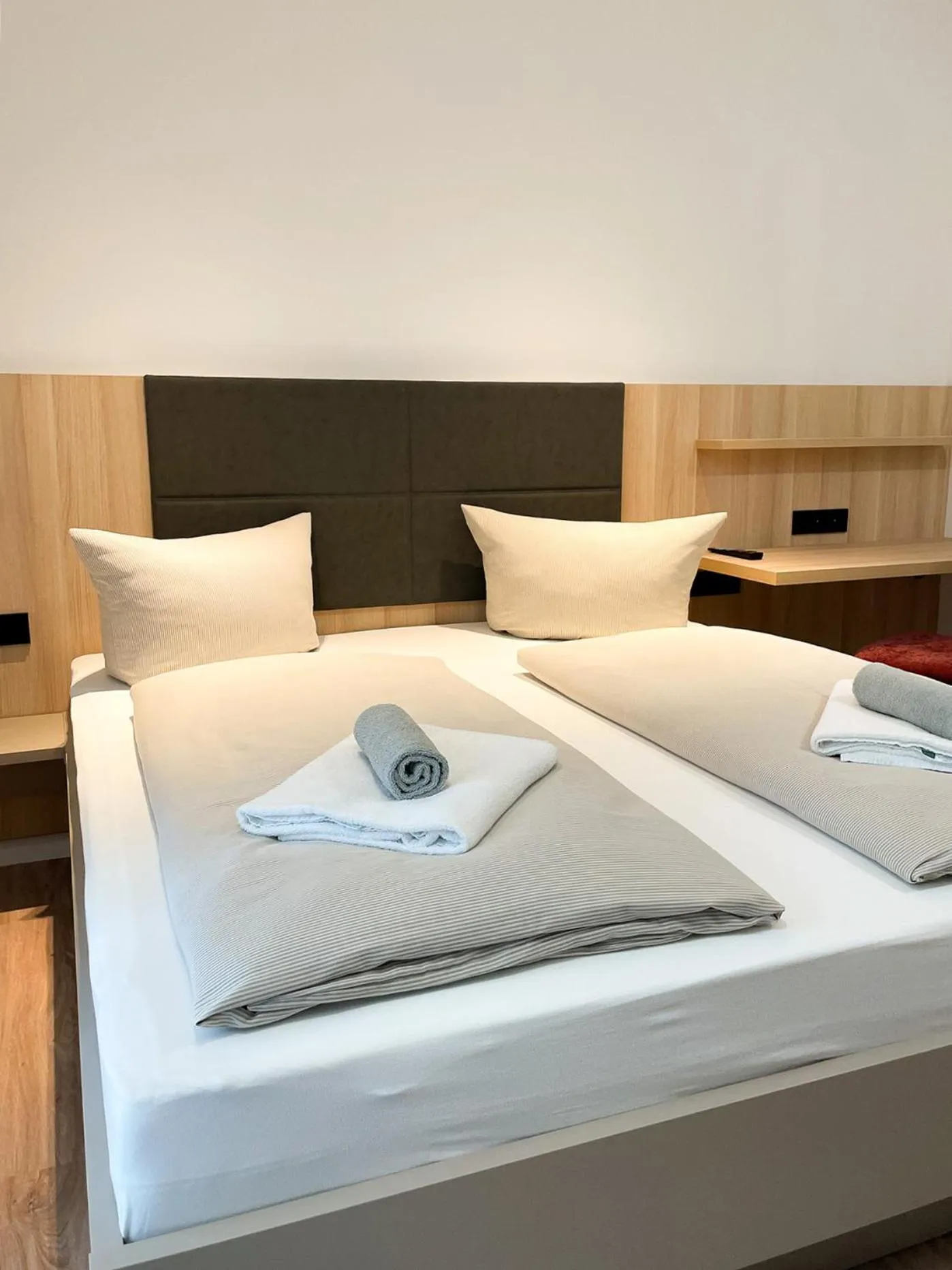 Bed in HOLI City Apart Hotel Berlin