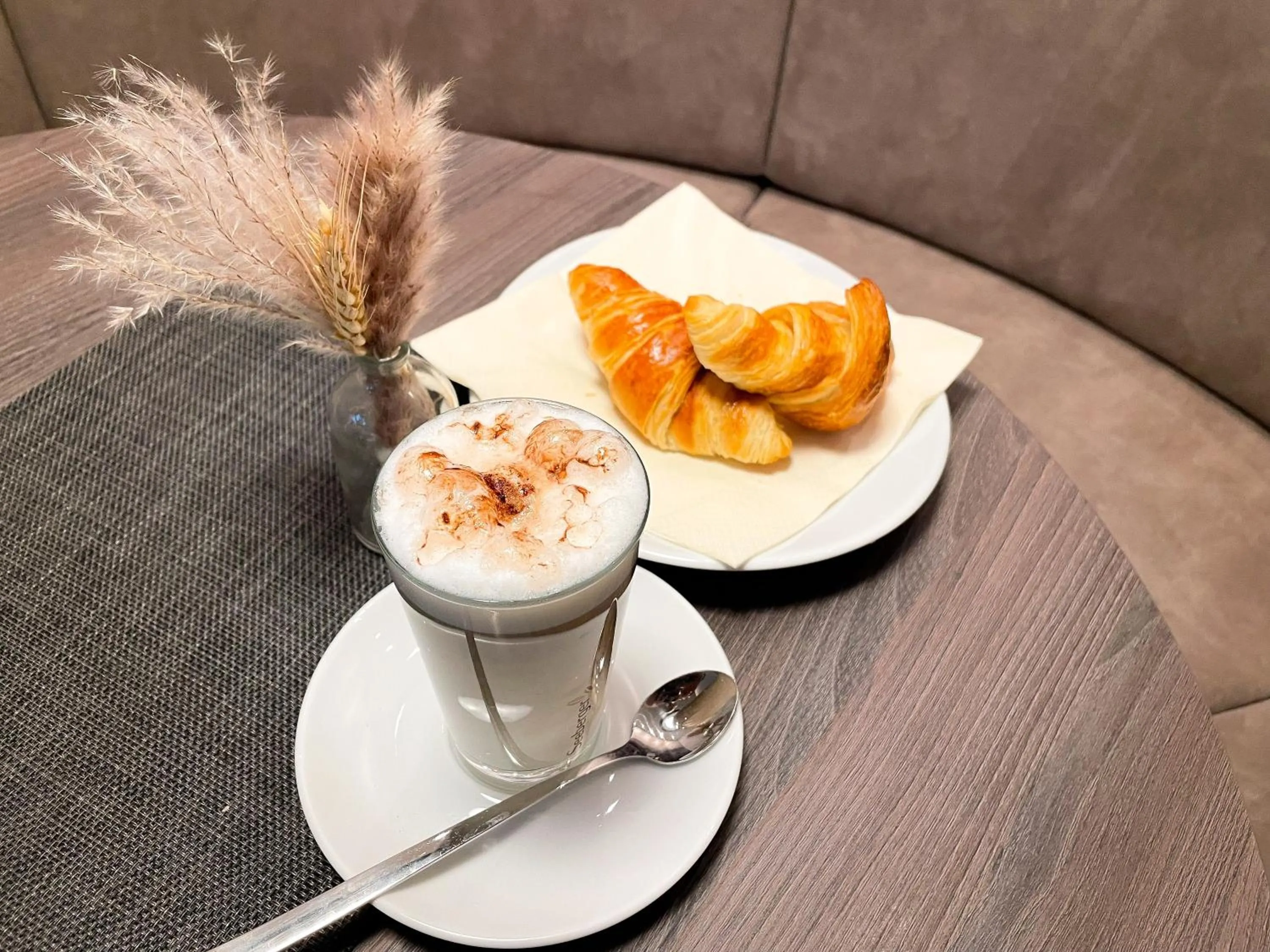 Breakfast in HOLI City Apart Hotel Berlin