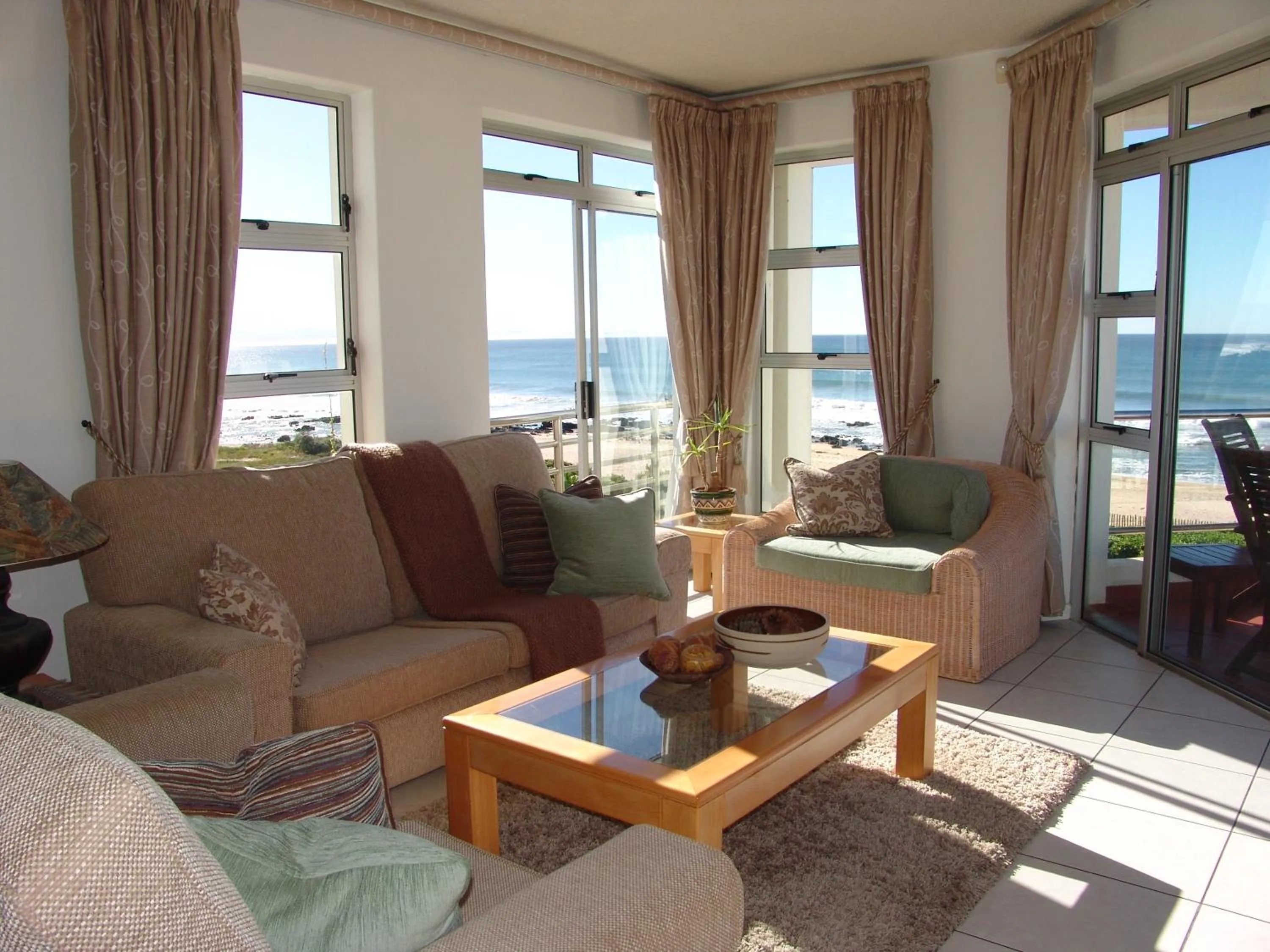 Living room in Diaz 15 House on the Bay