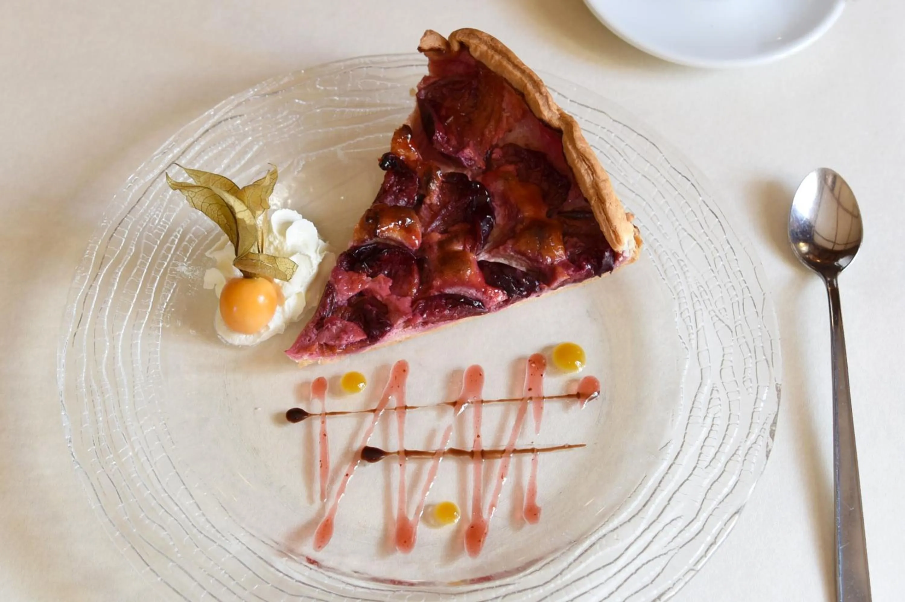 Restaurant/places to eat in Hôtel de l'Aigle