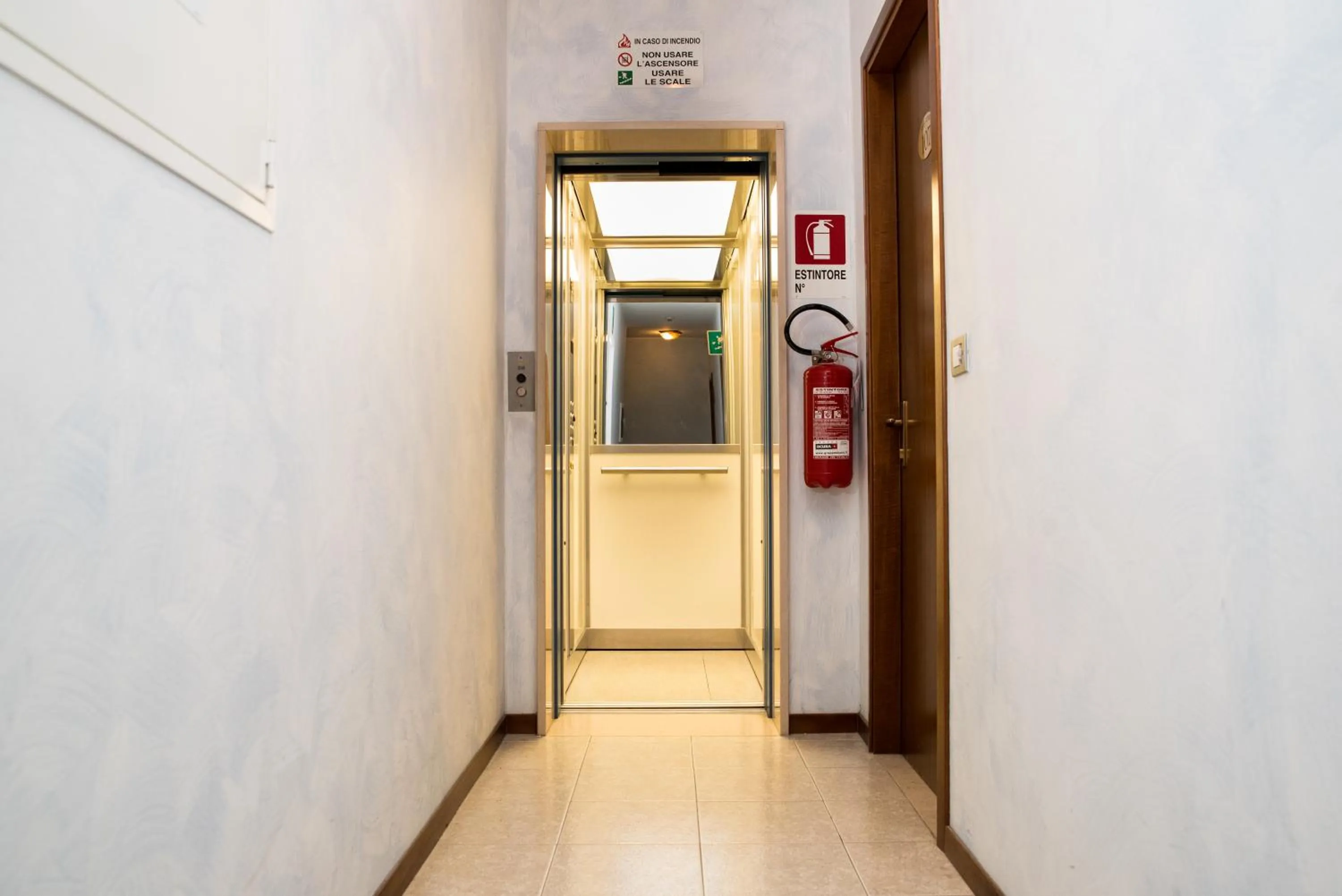 elevator in Albergo Ridente