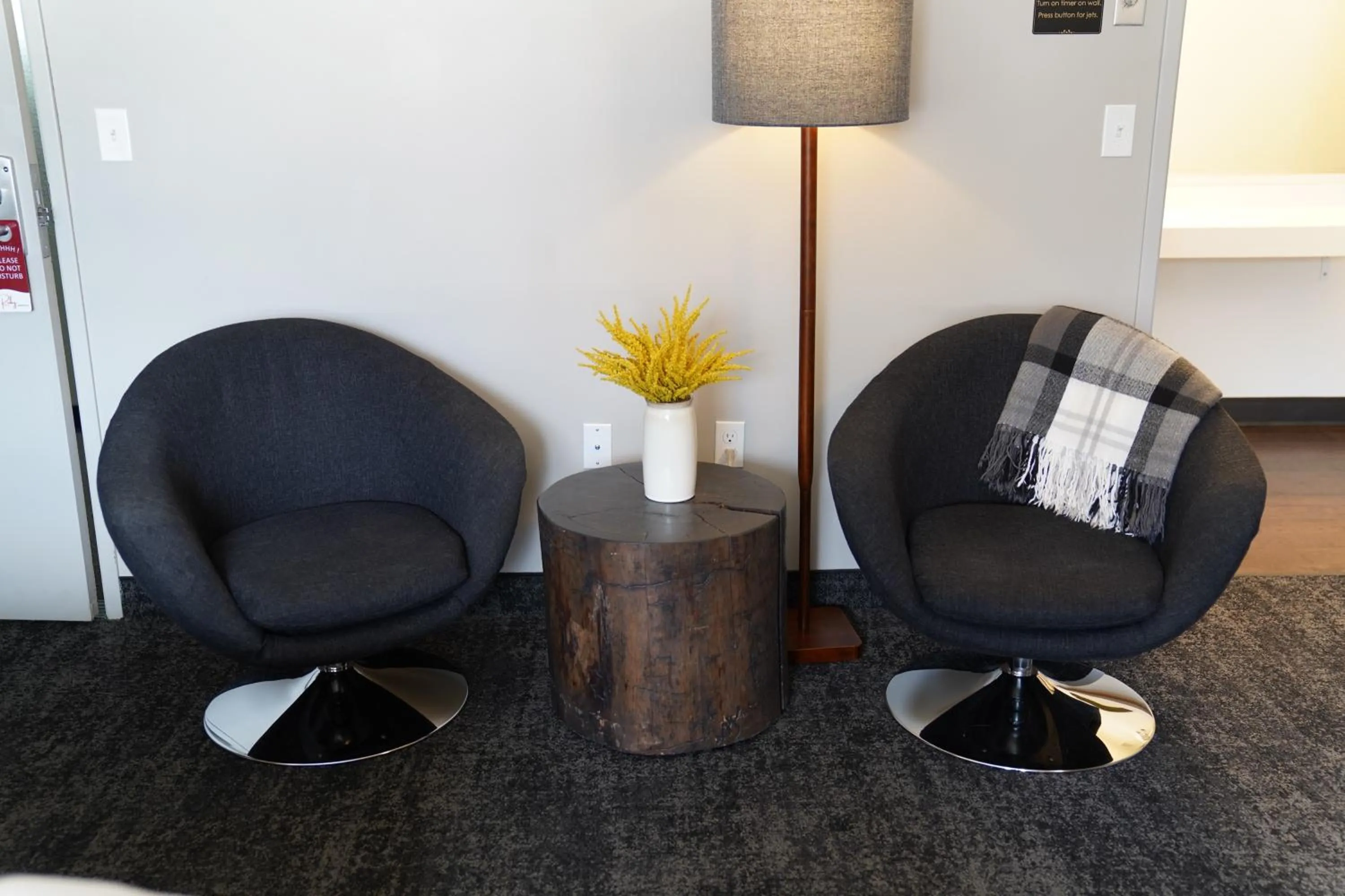 Bedroom in Hotel Ruby Sandpoint