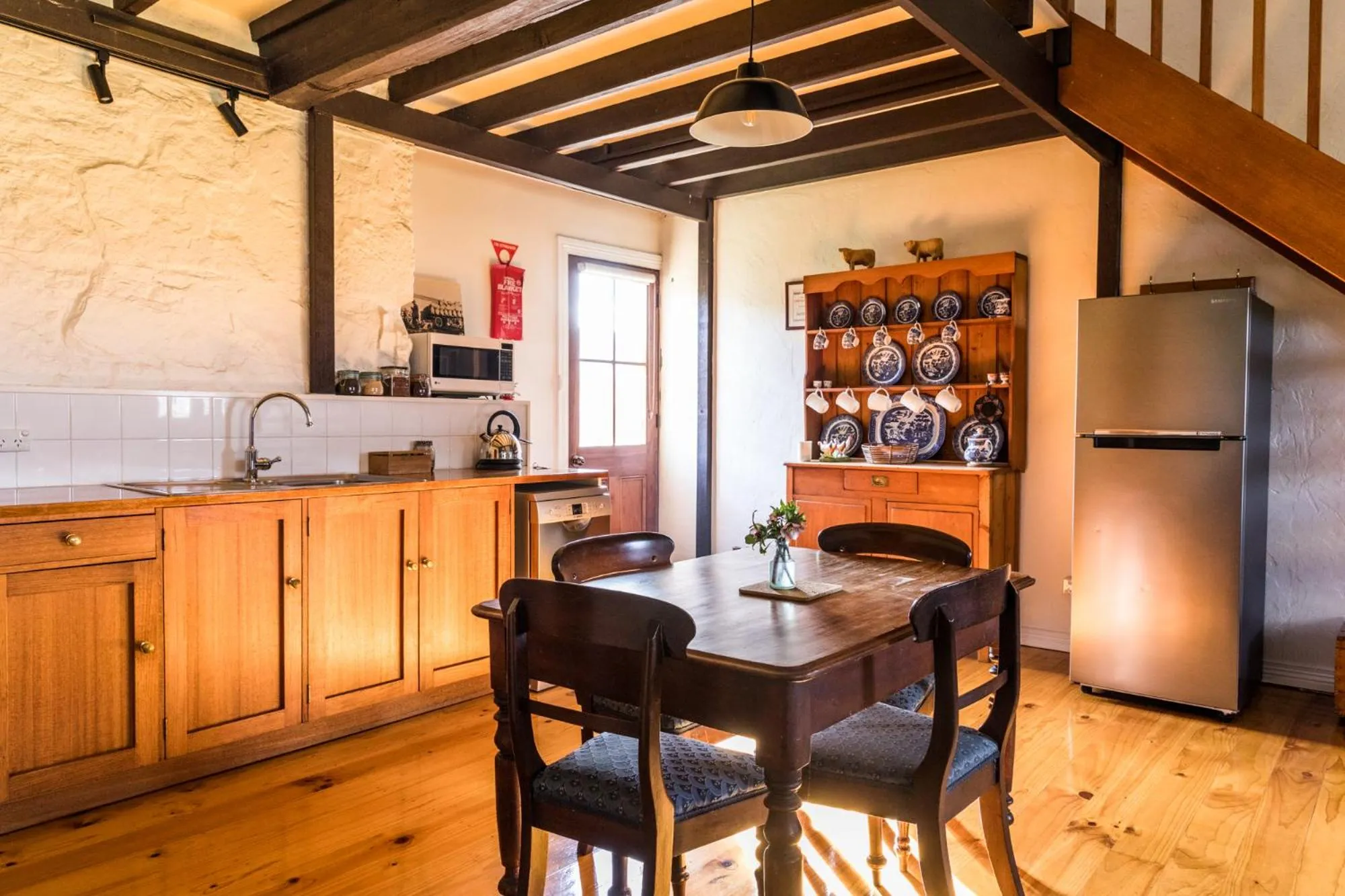 Kitchen or kitchenette in Daisy Bank Cottages