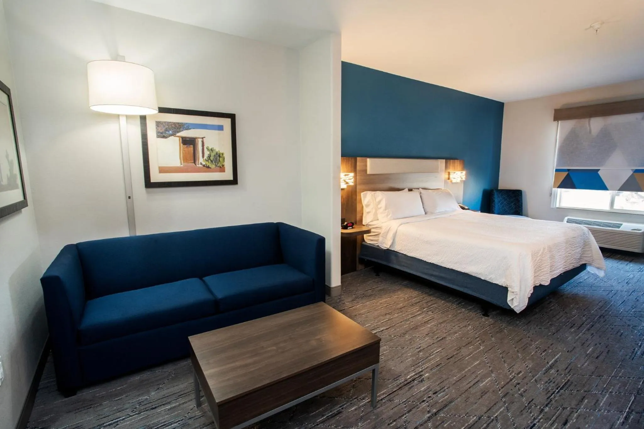 Photo of the whole room, Bed in Holiday Inn Express Las Cruces North by IHG