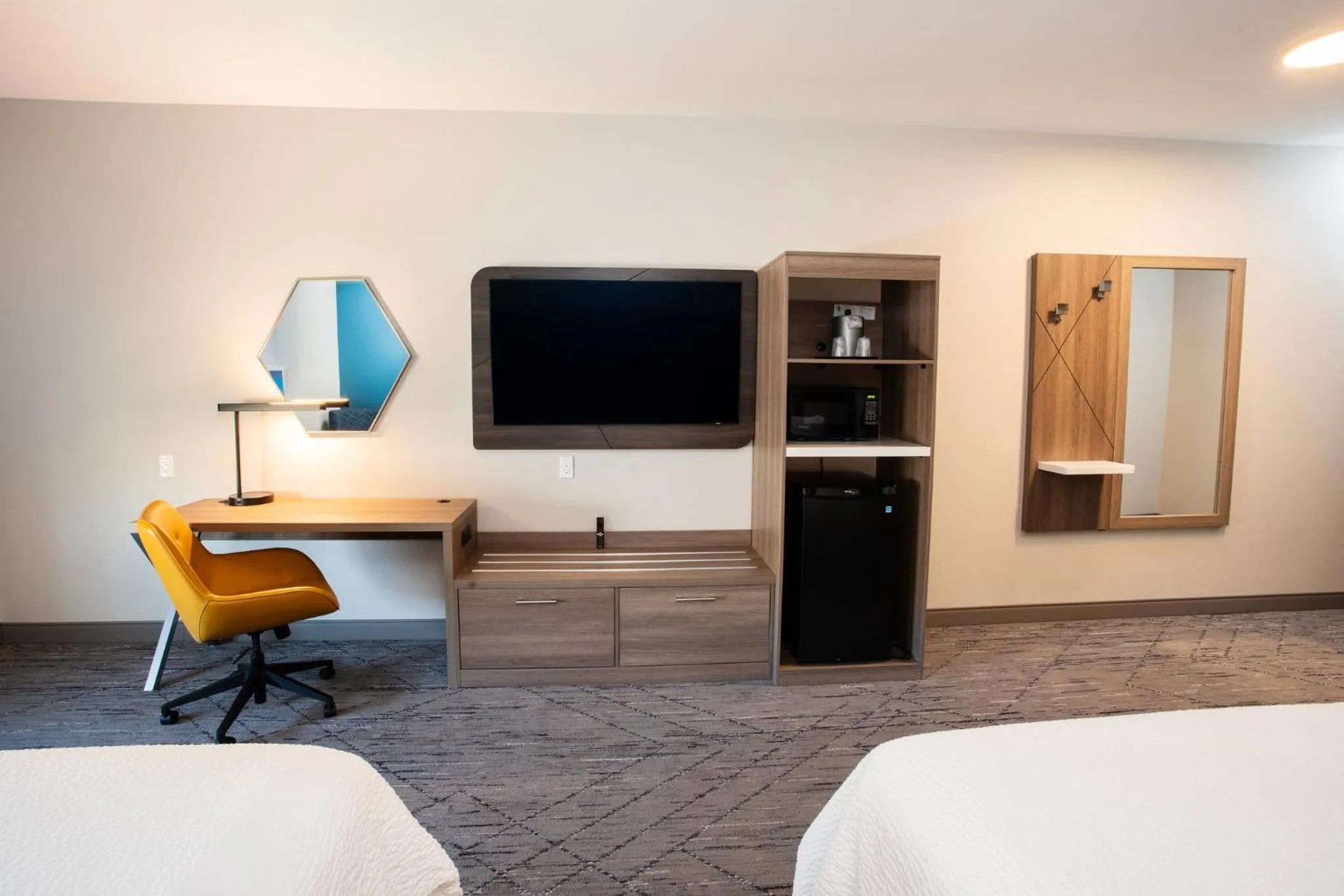 Photo of the whole room, Bed in Holiday Inn Express Las Cruces North by IHG