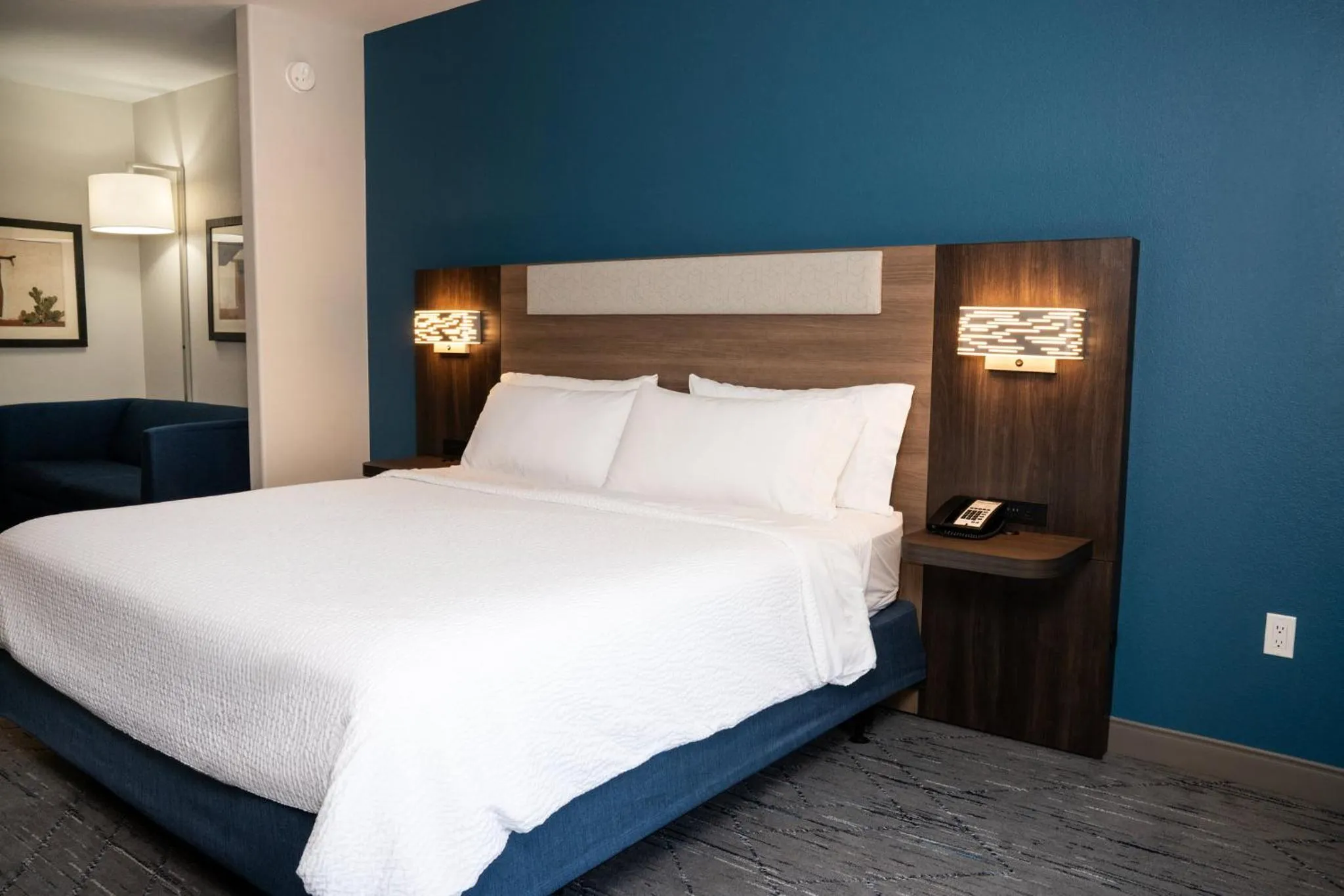 Photo of the whole room, Bed in Holiday Inn Express Las Cruces North by IHG