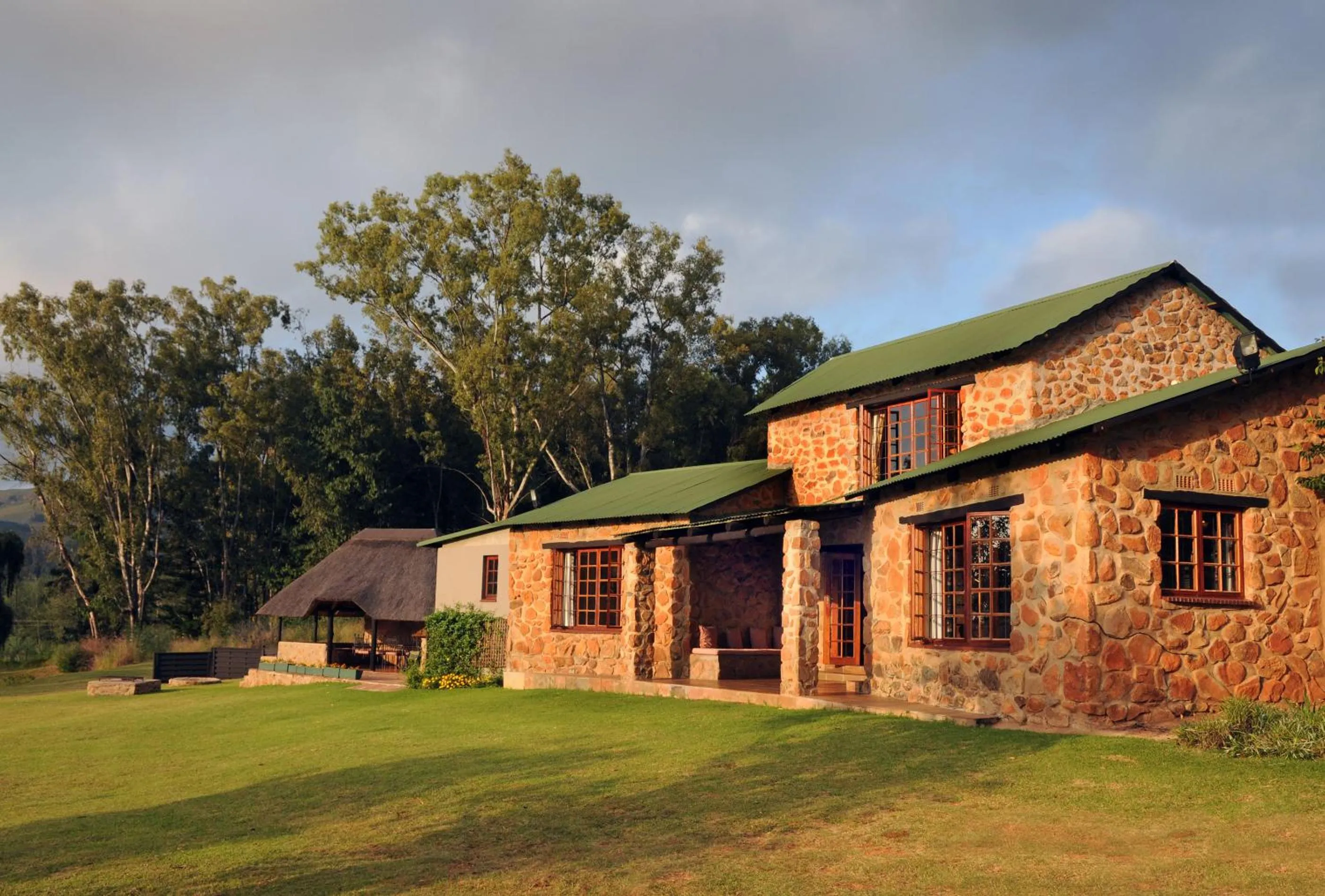 Property building in Stonecutters Lodge