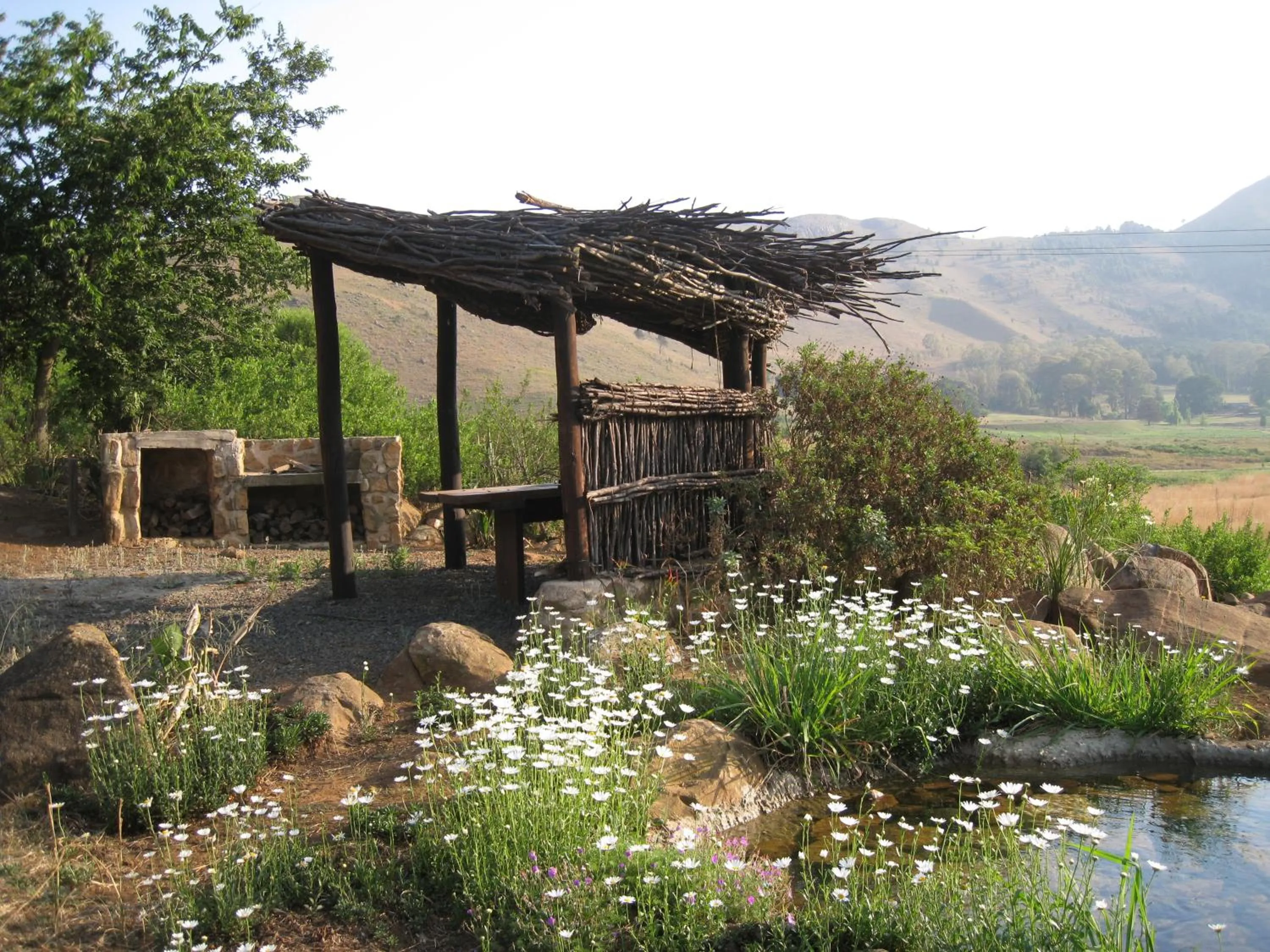 Facade/entrance in Stonecutters Lodge