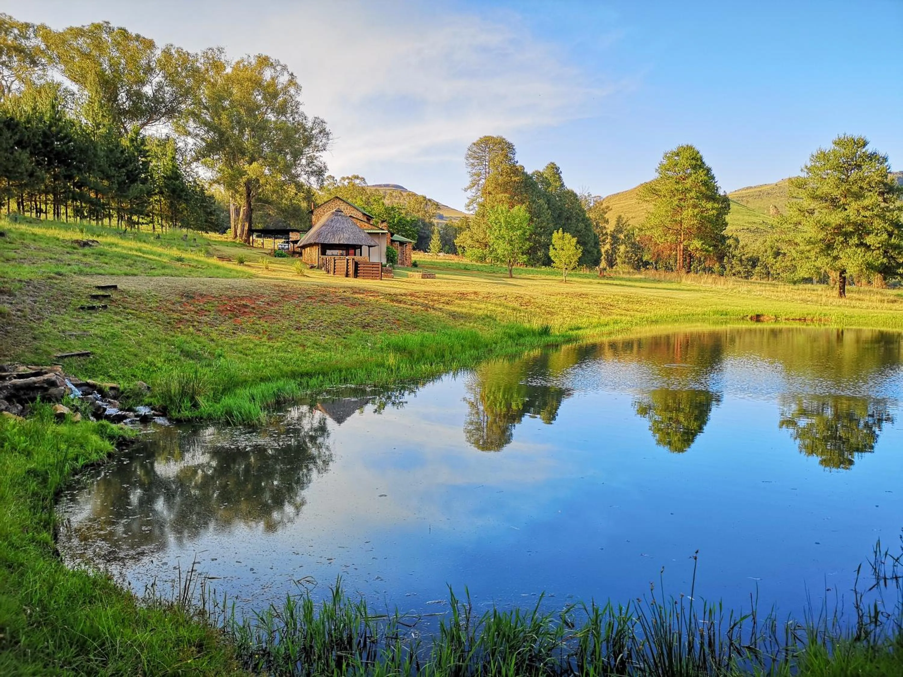 Lake view in Stonecutters Lodge