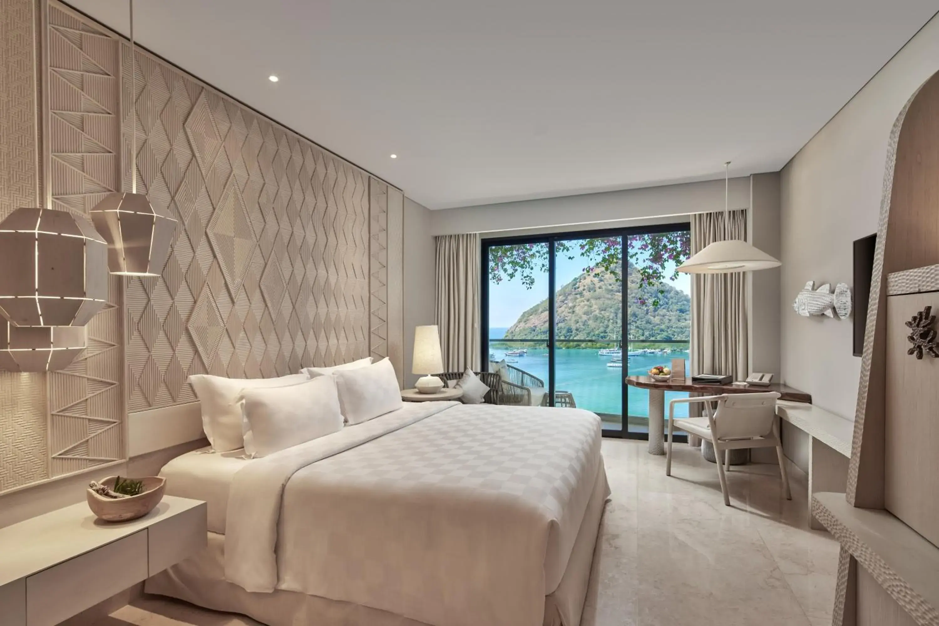 Deluxe Ocean View Room in AYANA Komodo Waecicu Beach Deluxe Ocean View Room in AYANA Komodo Waecicu Beach