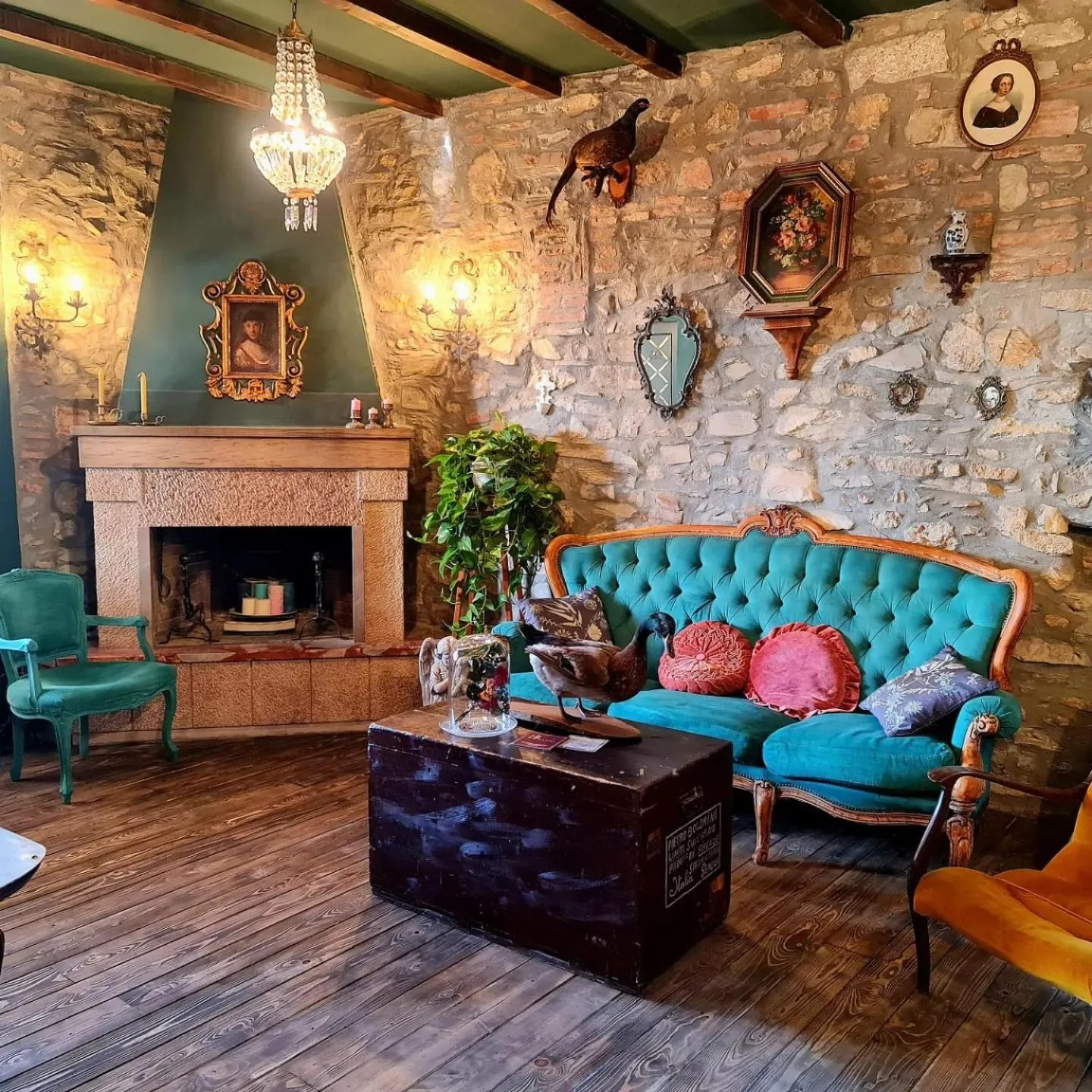 Communal lounge/ TV room in Il Pievano B&B