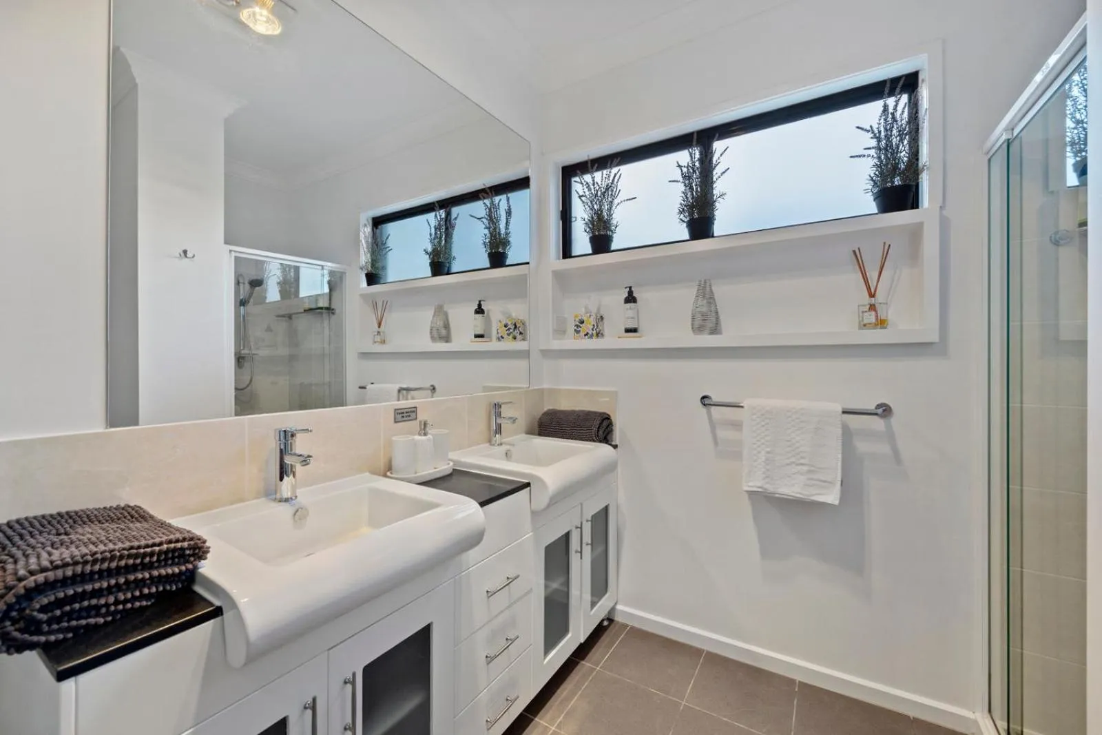 Bathroom in Elk Estate Luxury Holiday Home