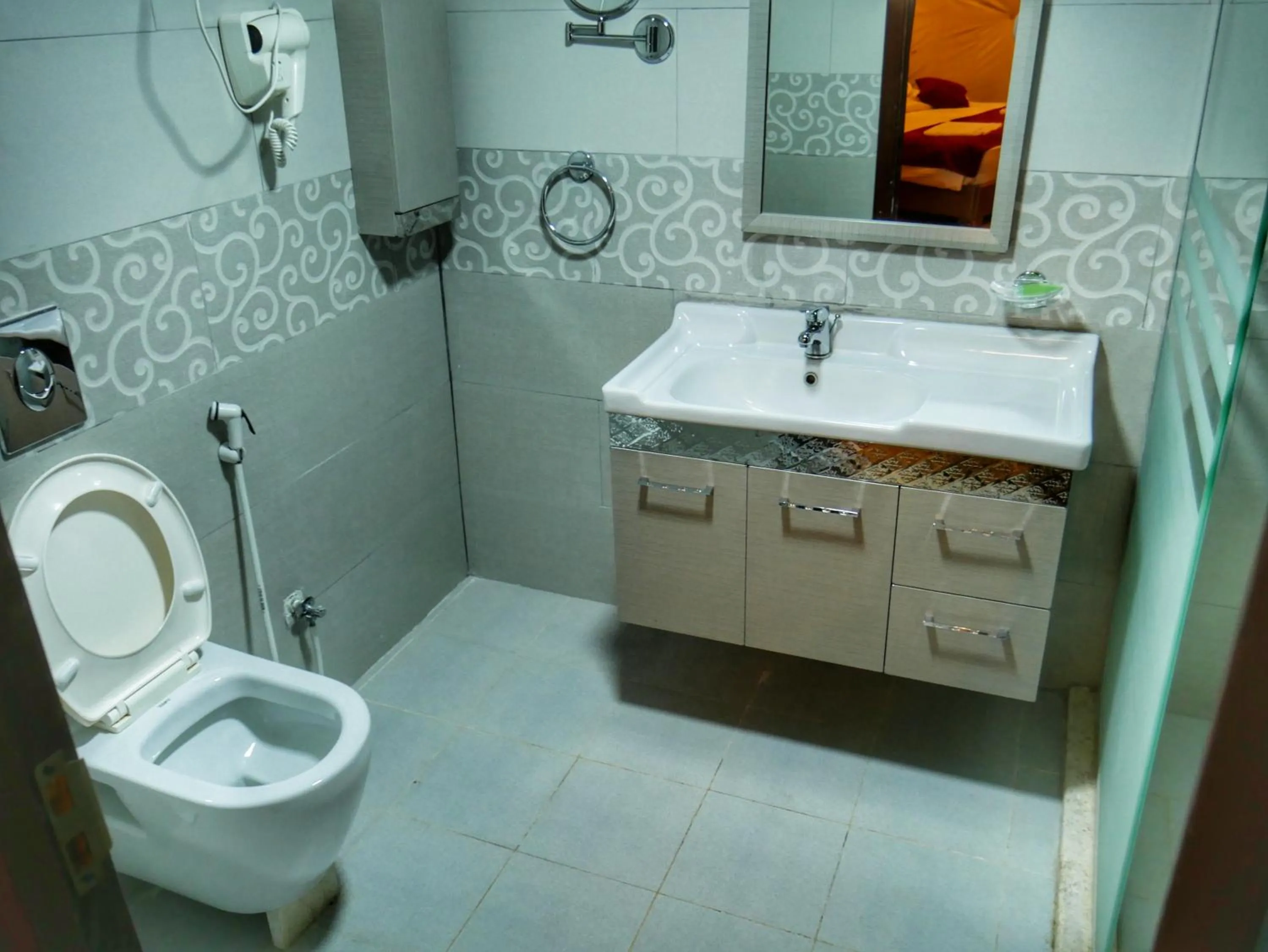 Shower in Mazayen Rum Camp