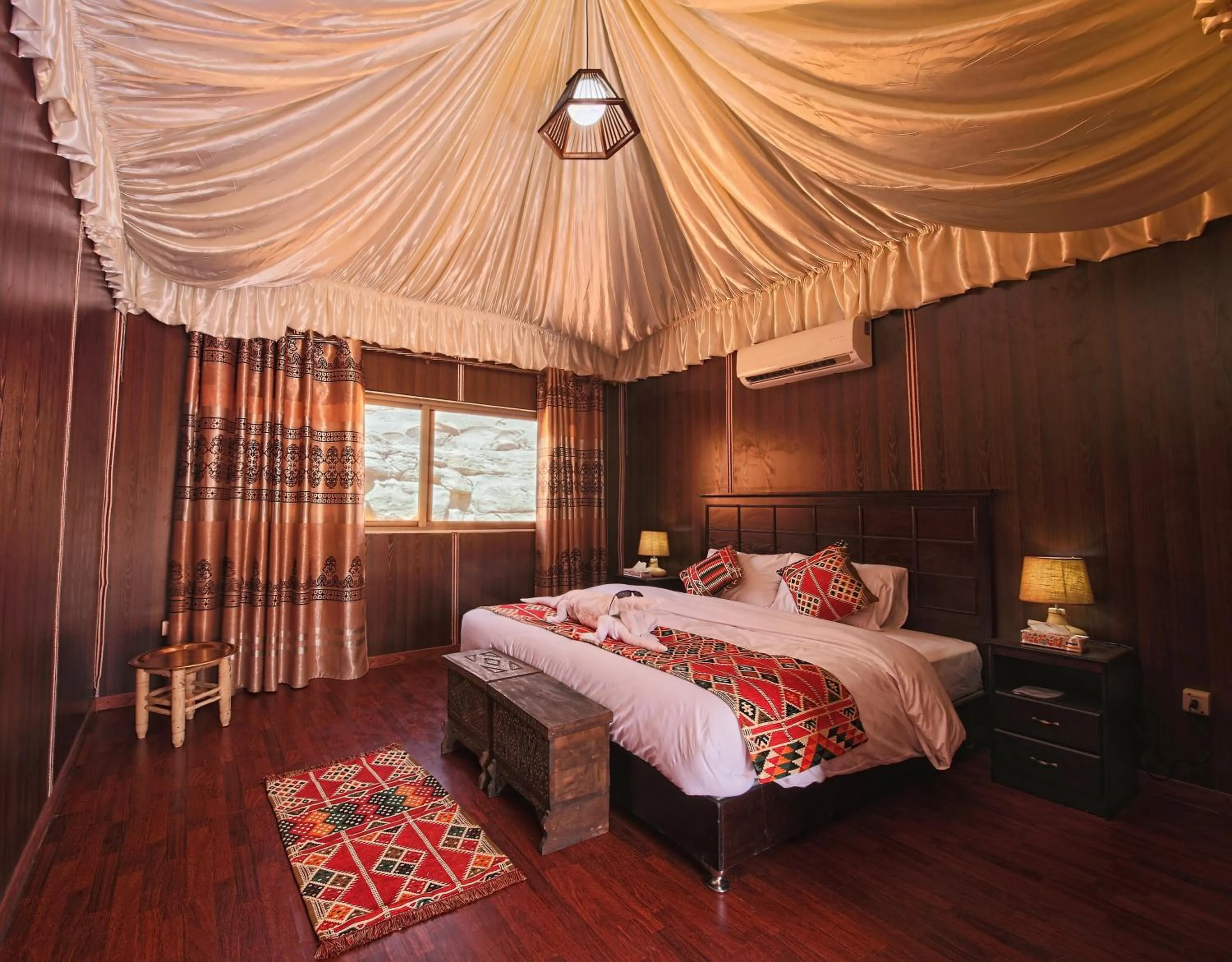 Photo of the whole room in Mazayen Rum Camp