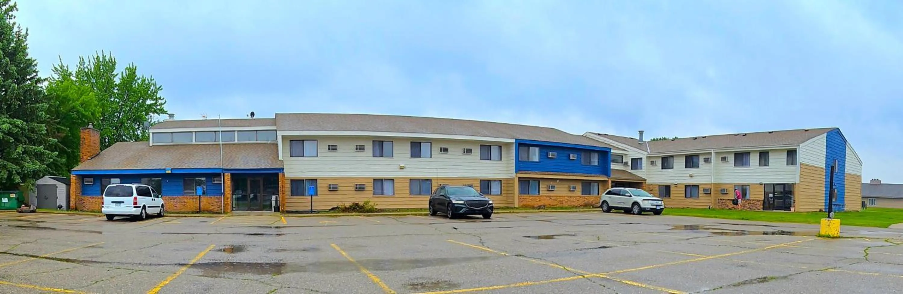 Property building in American Motel Waseca