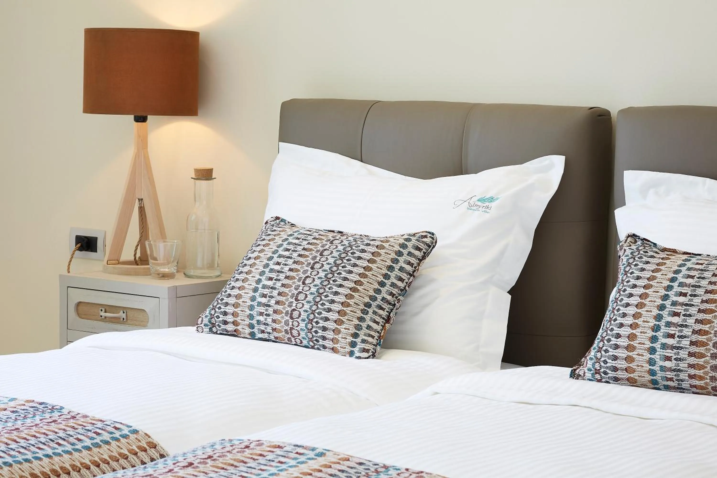 Time of day, Bed in Almyriki Beach Villa