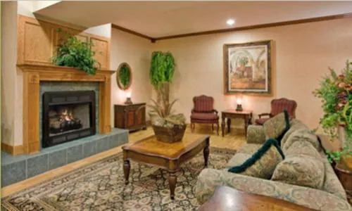 Communal lounge/ TV room, Seating Area in Country Inn & Suites by Radisson, Somerset, KY