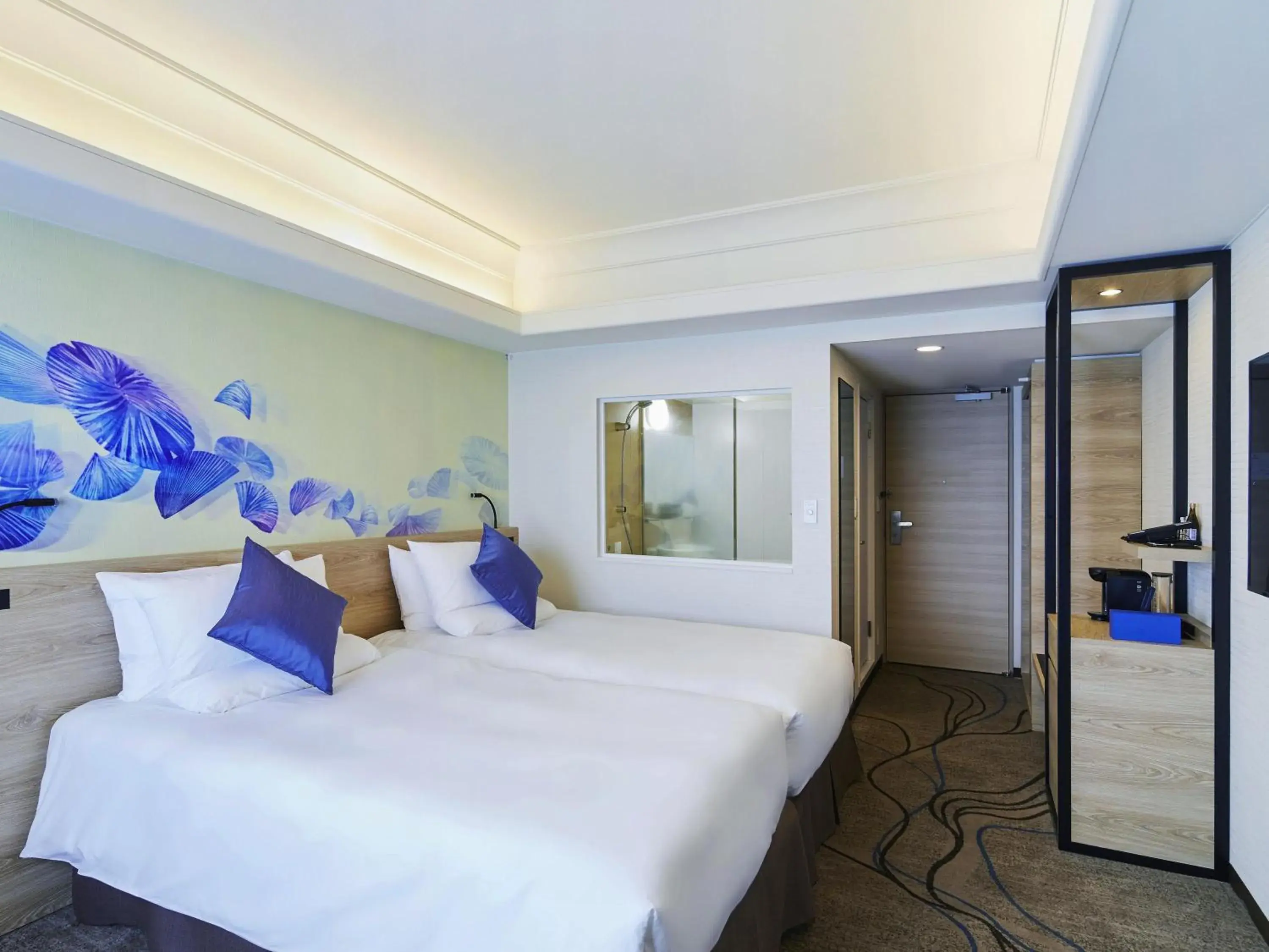 Executive Twin Room - Non-Smoking with Premier Lounge in Novotel Okinawa Naha Executive Twin Room - Non-Smoking with Premier Lounge in Novotel Okinawa Naha