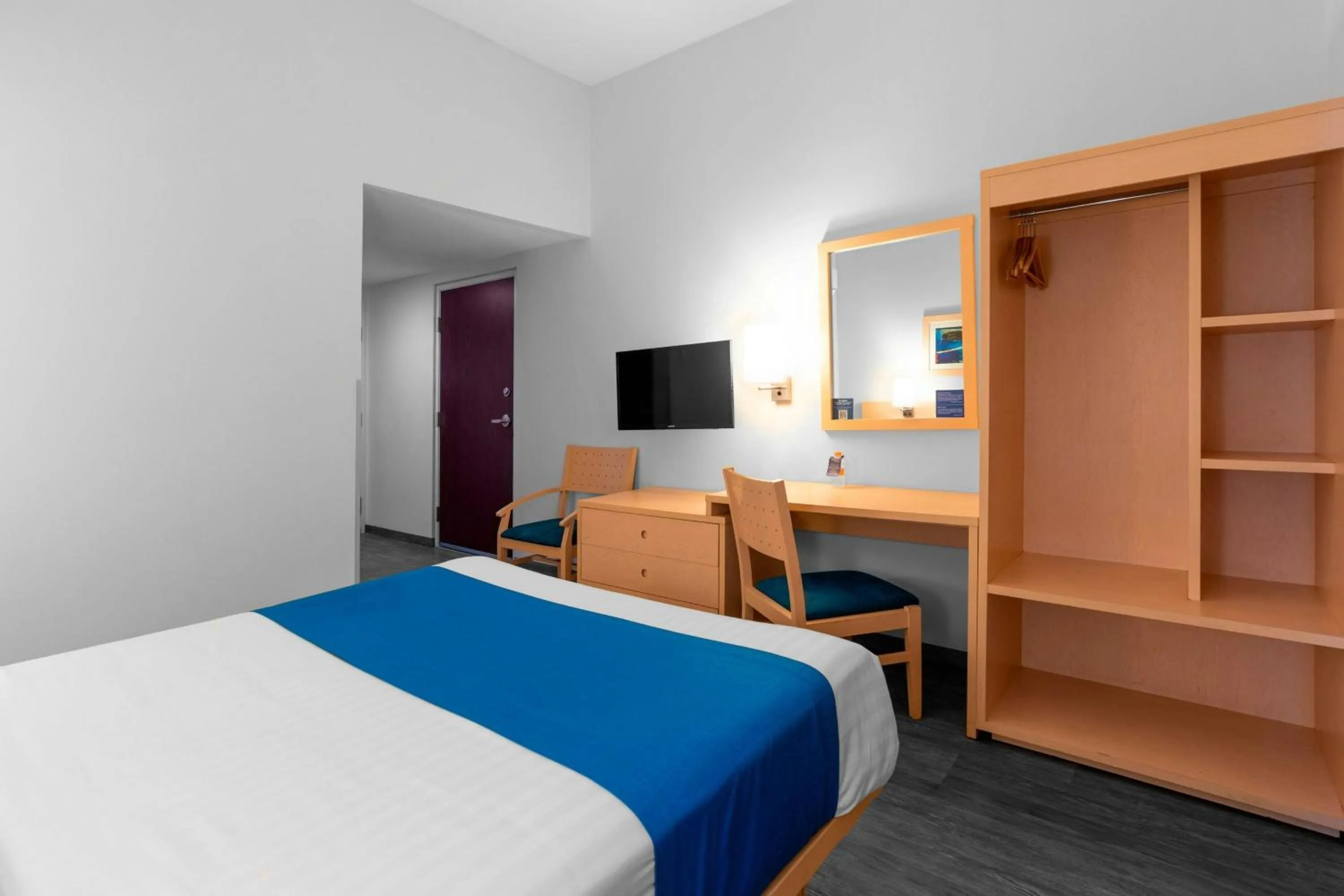 Photo of the whole room, Bed in City Express by Marriott Aguascalientes Sur