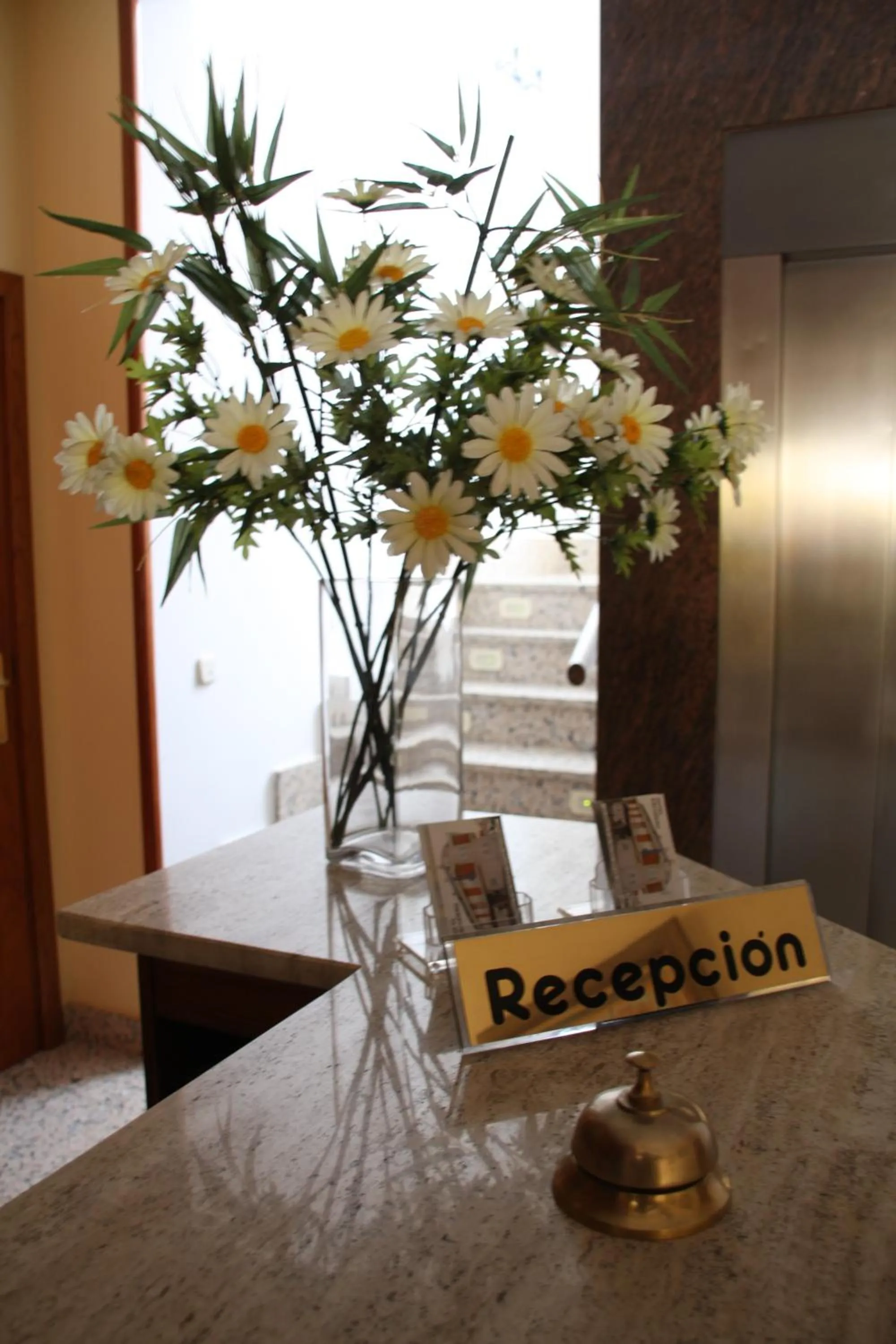 Lobby or reception in Hotel Escudero