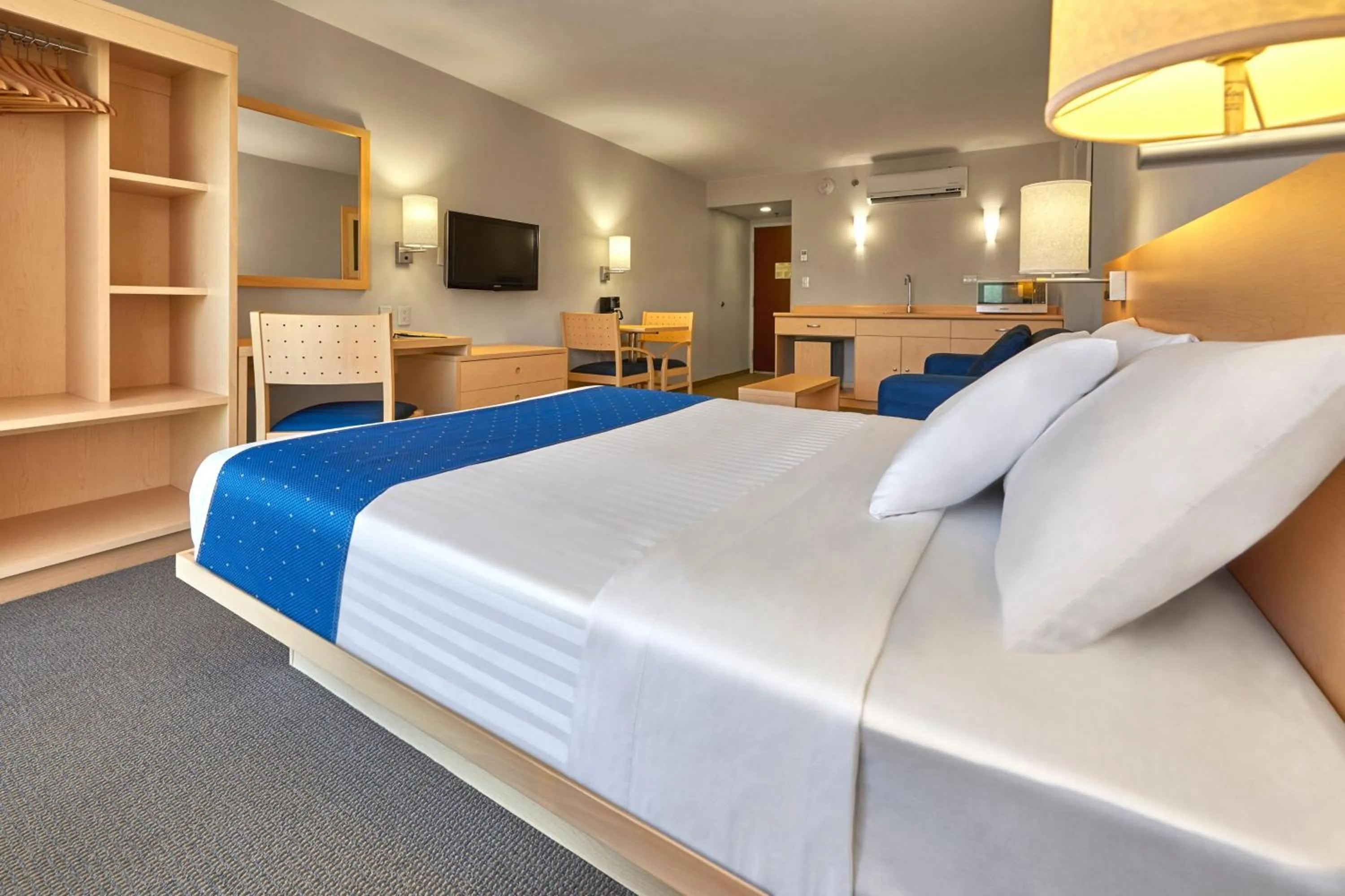 Bedroom, Bed in City Express by Marriott Puebla FINSA