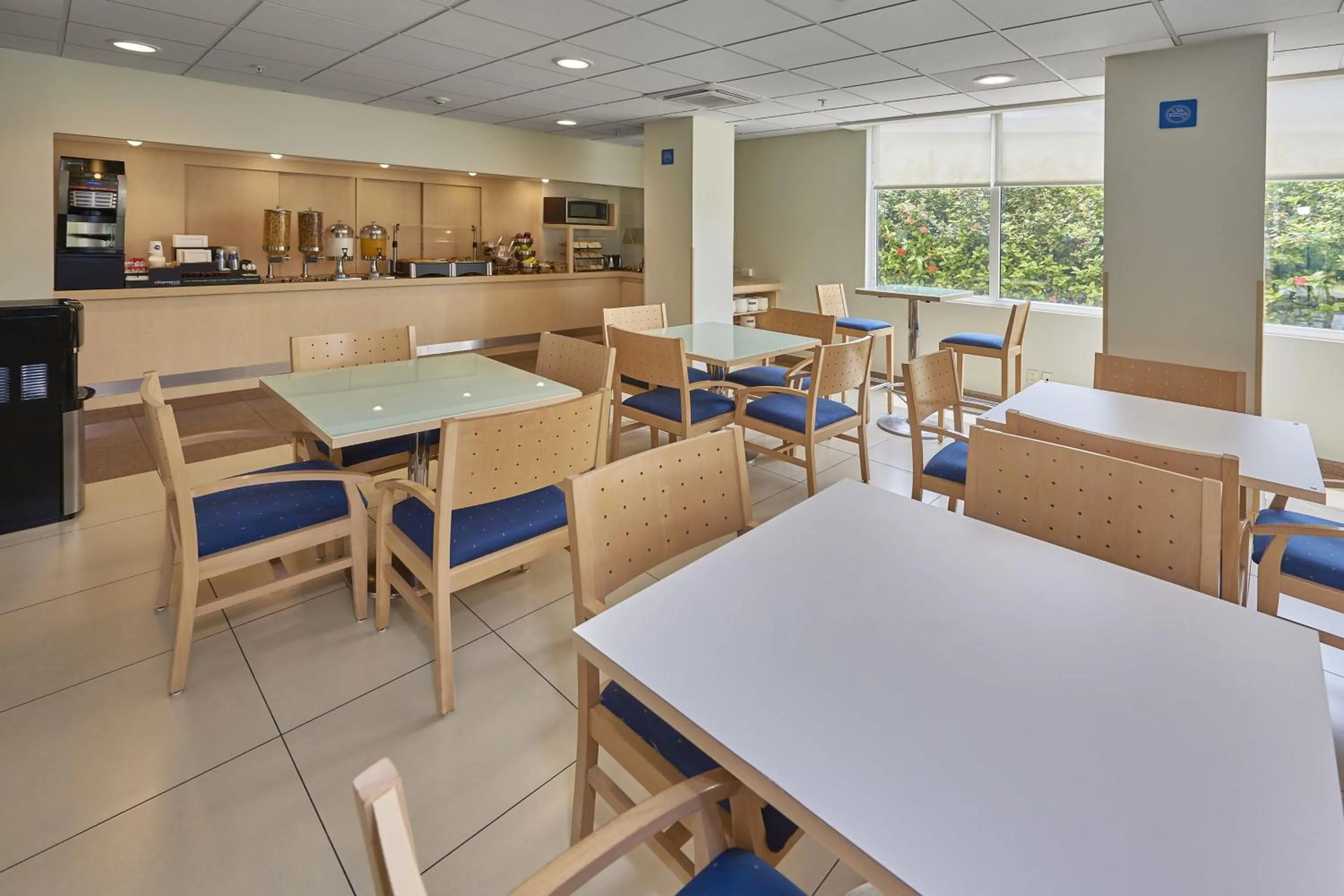 Breakfast in City Express by Marriott Puebla FINSA