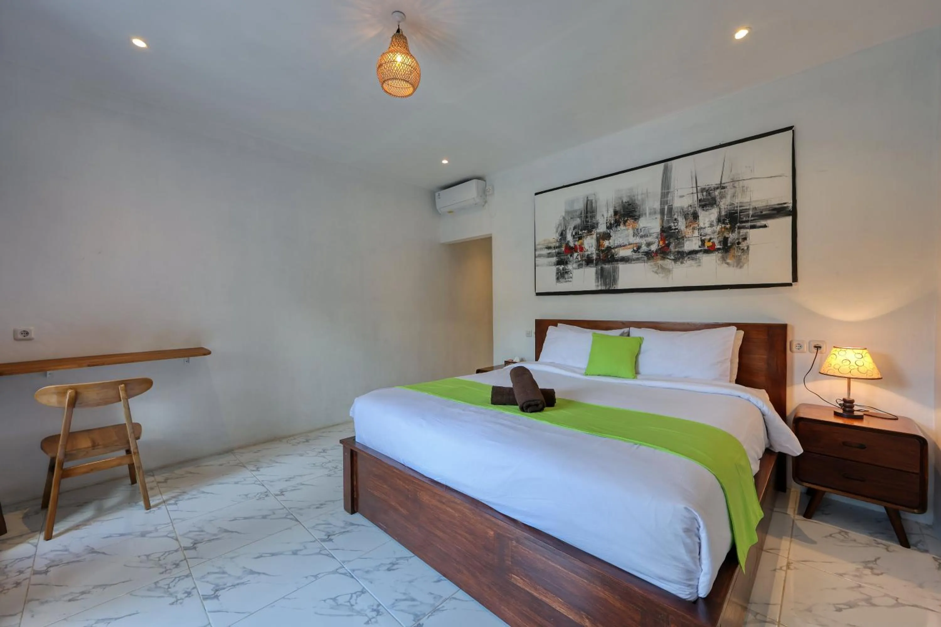 Bed in Adi Bungalow Nusa Penida