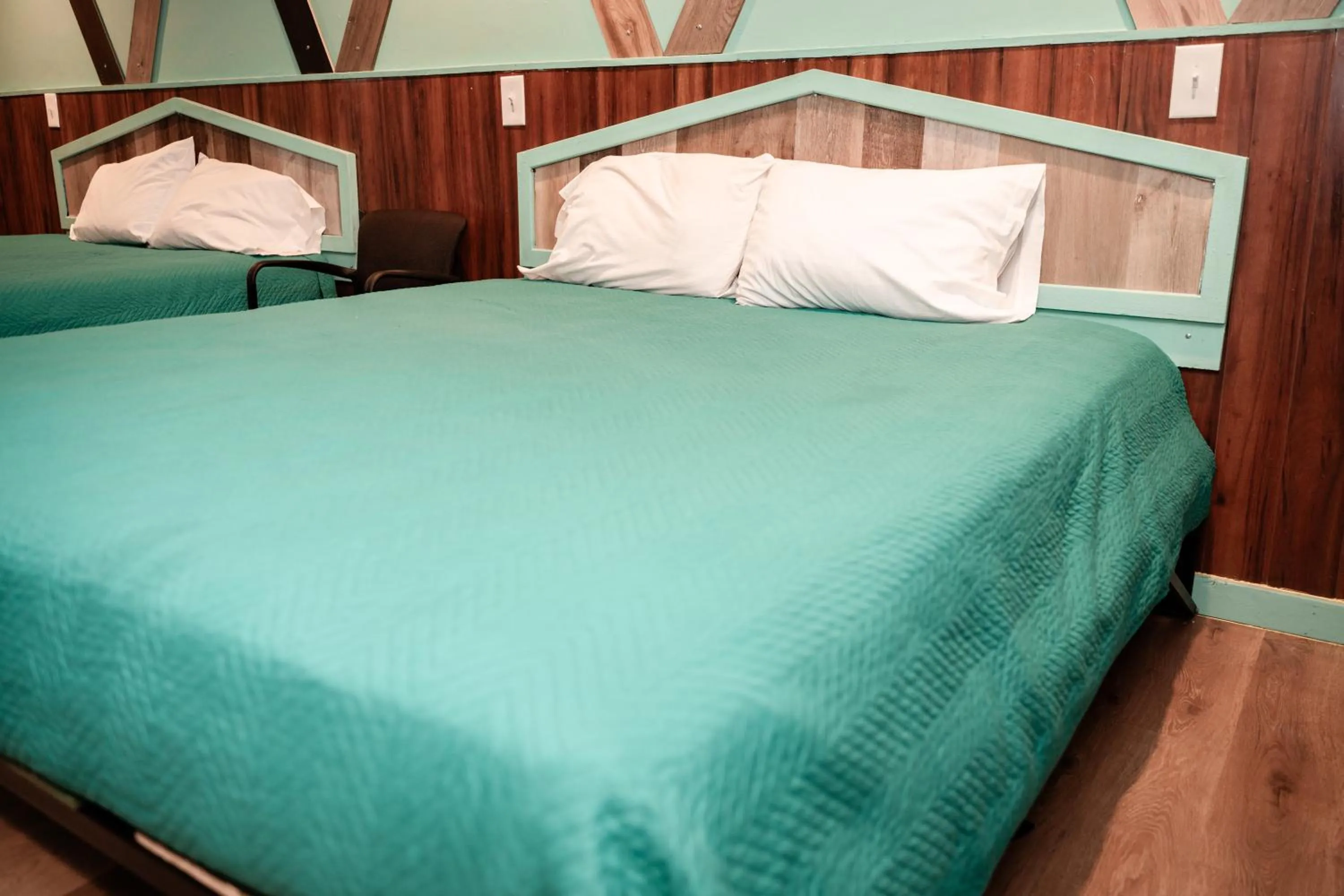 Bed in Provo Inn & Suites