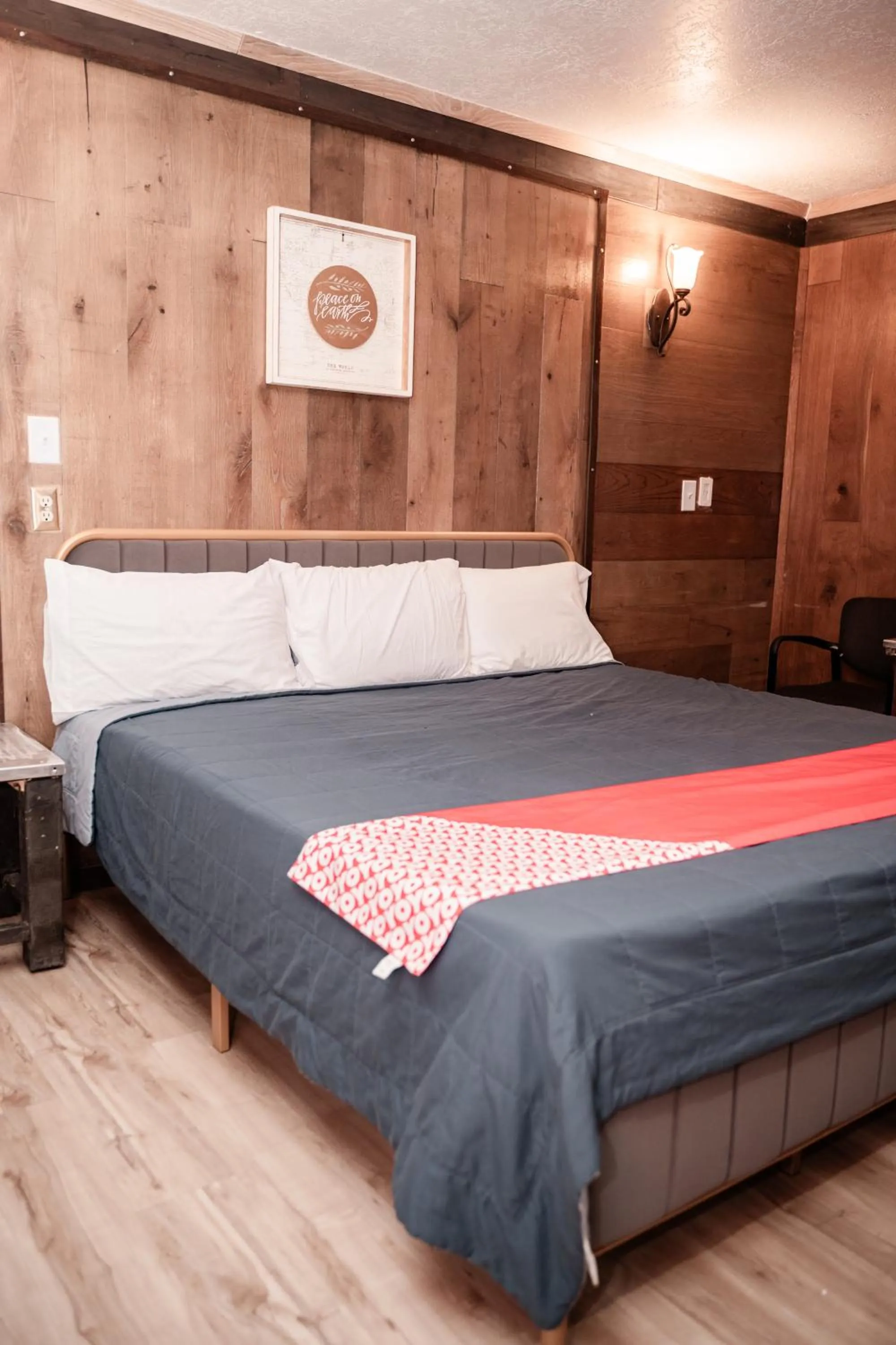 Bed in Provo Inn & Suites