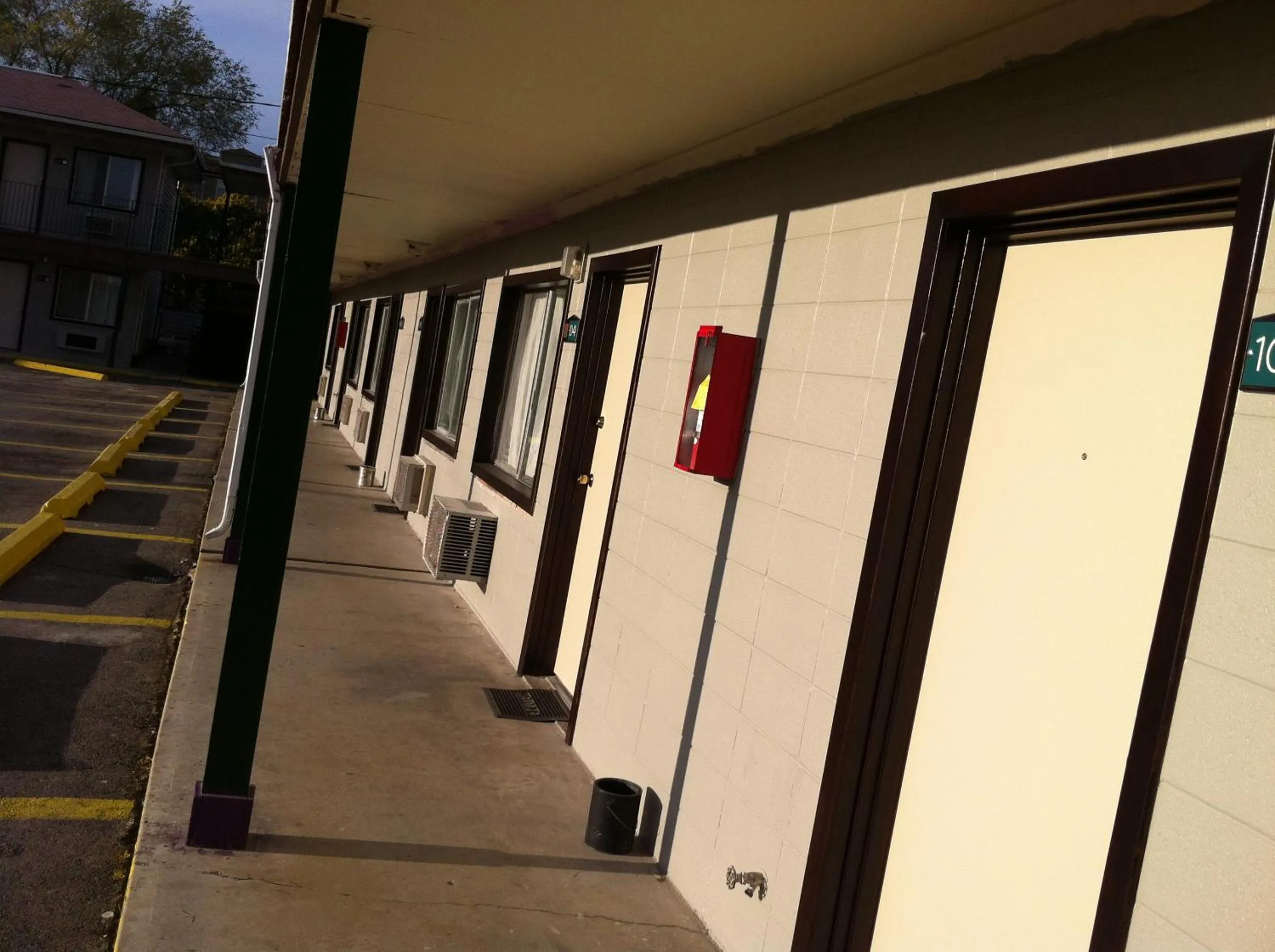 Facade/entrance in Provo Inn & Suites