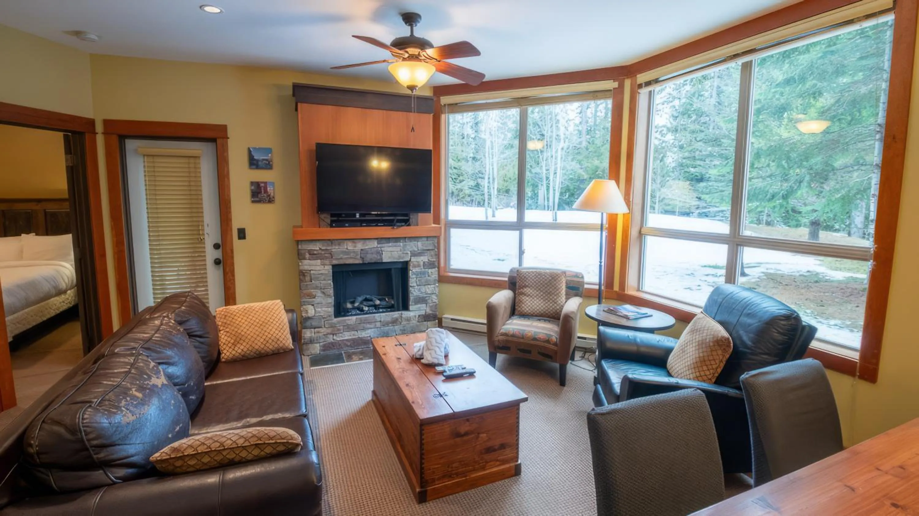 Timberline Lodges by Fernie Lodging Co