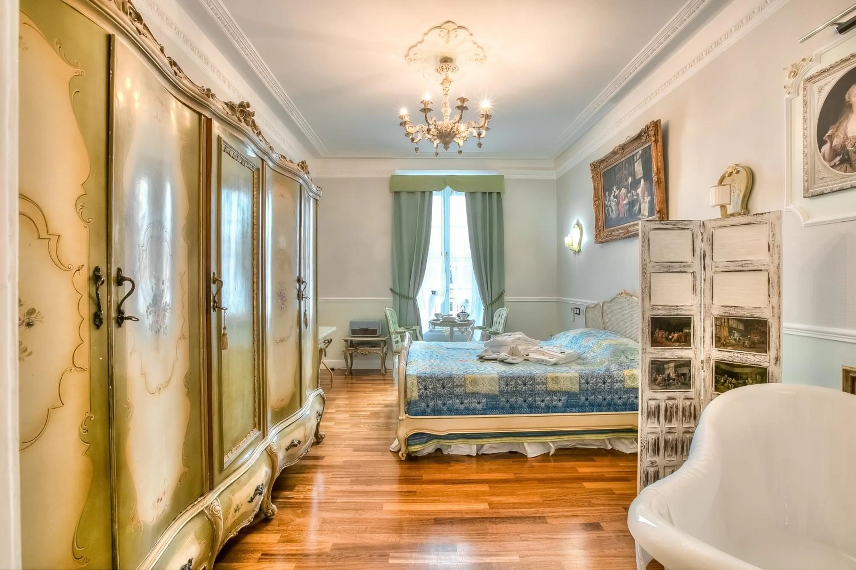 ABA LUXURY B E B Nice