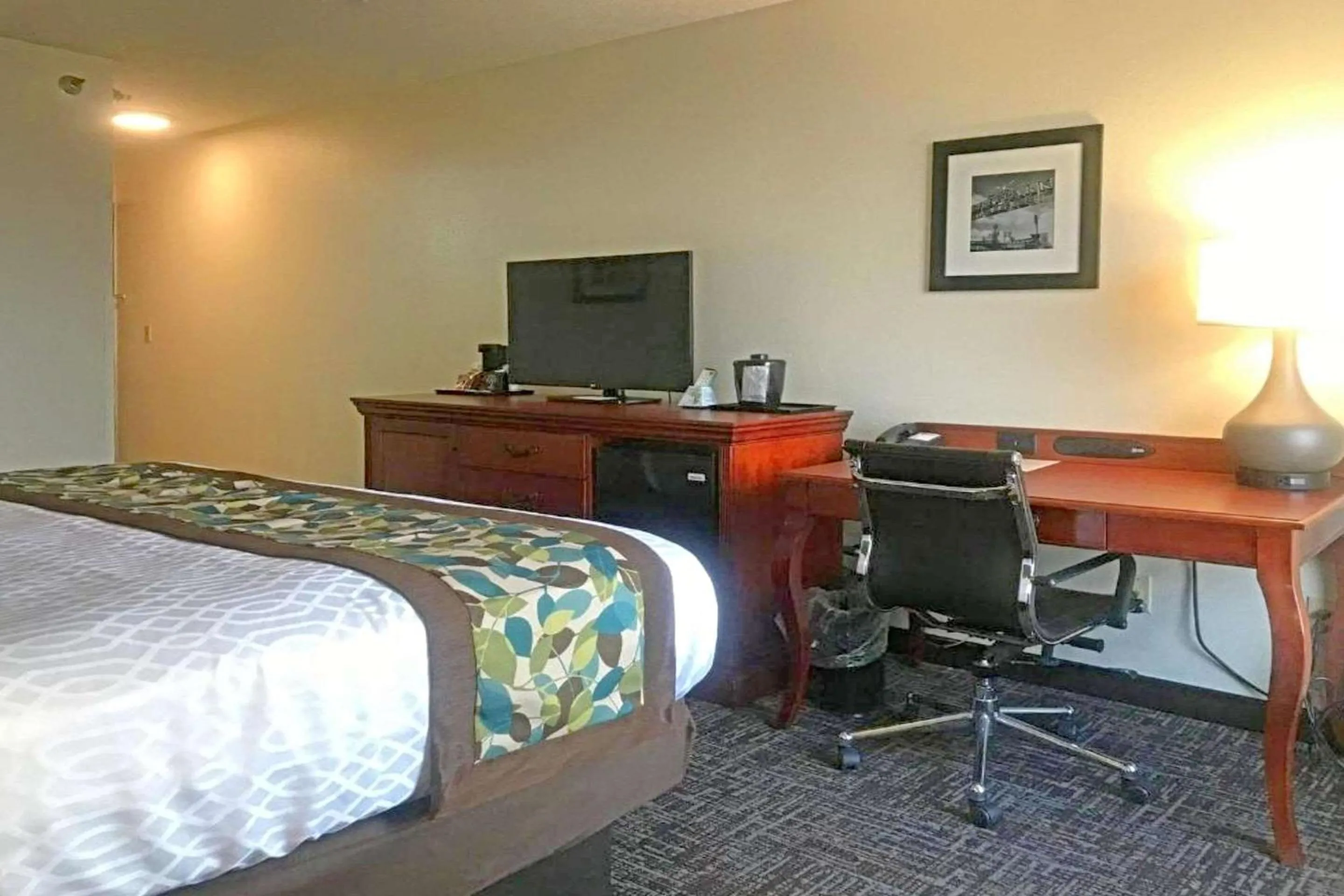 Bedroom in Rodeway Inn & Suites