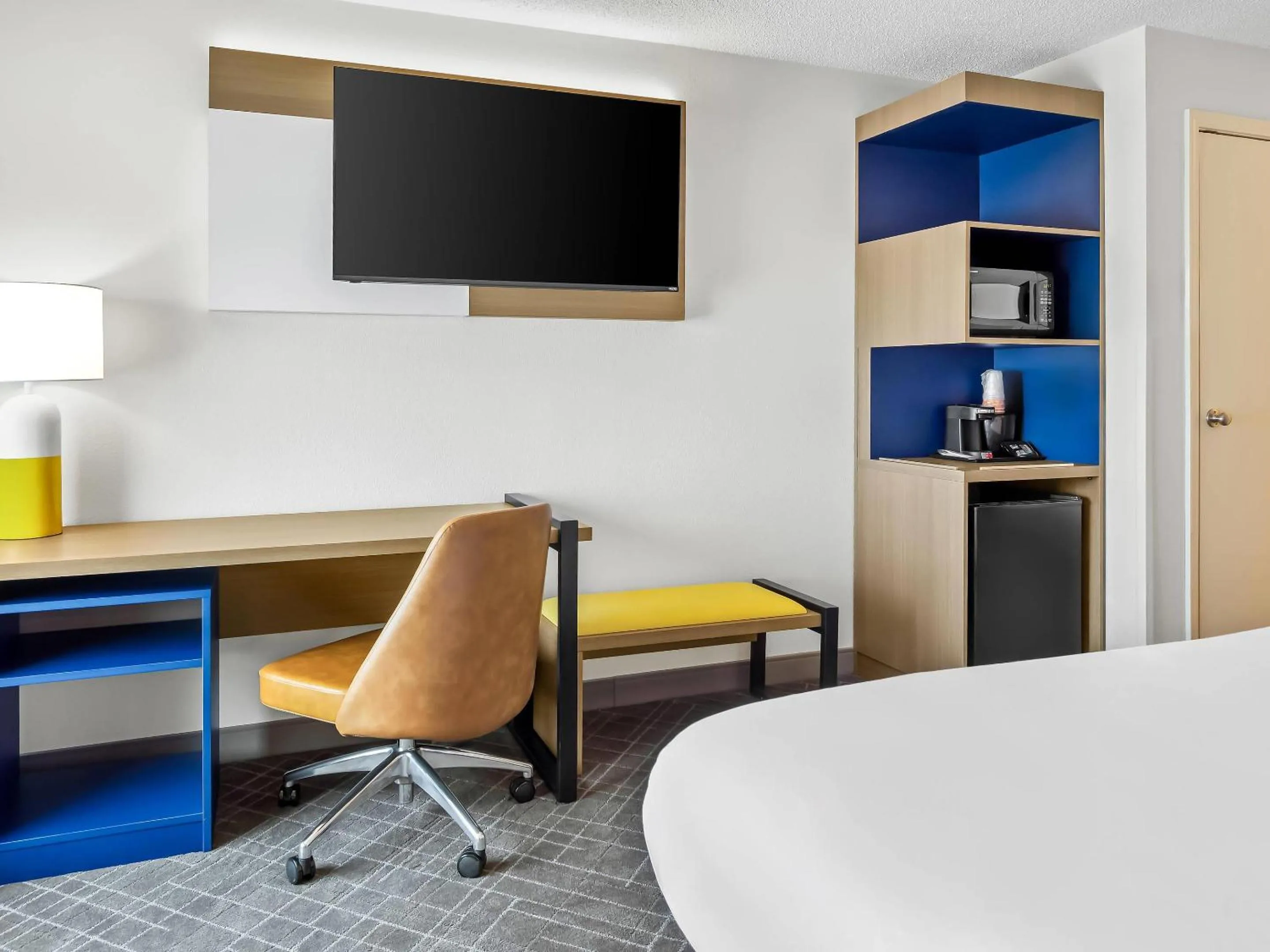 Bedroom, Bed in Comfort Inn & Suites O'Fallon - St Louis Area