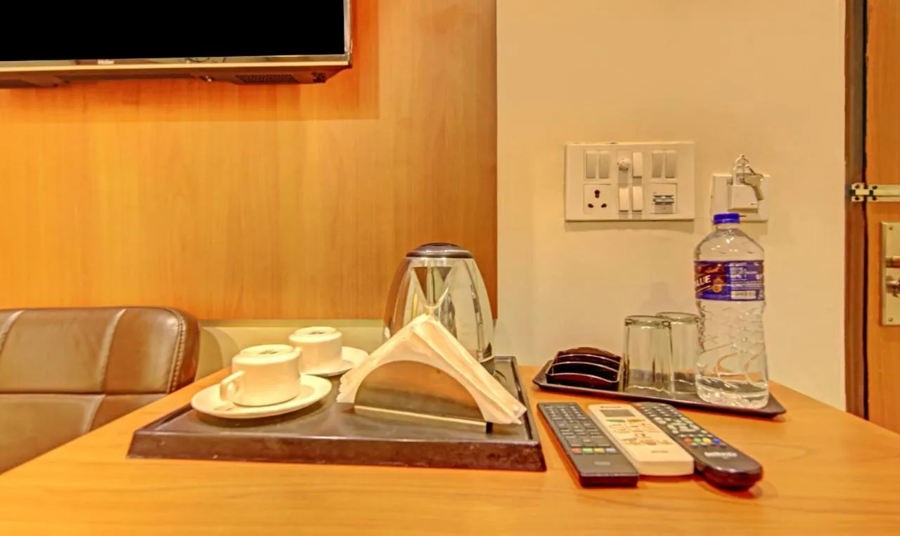 Coffee/tea facilities in Hotel TMS Residency