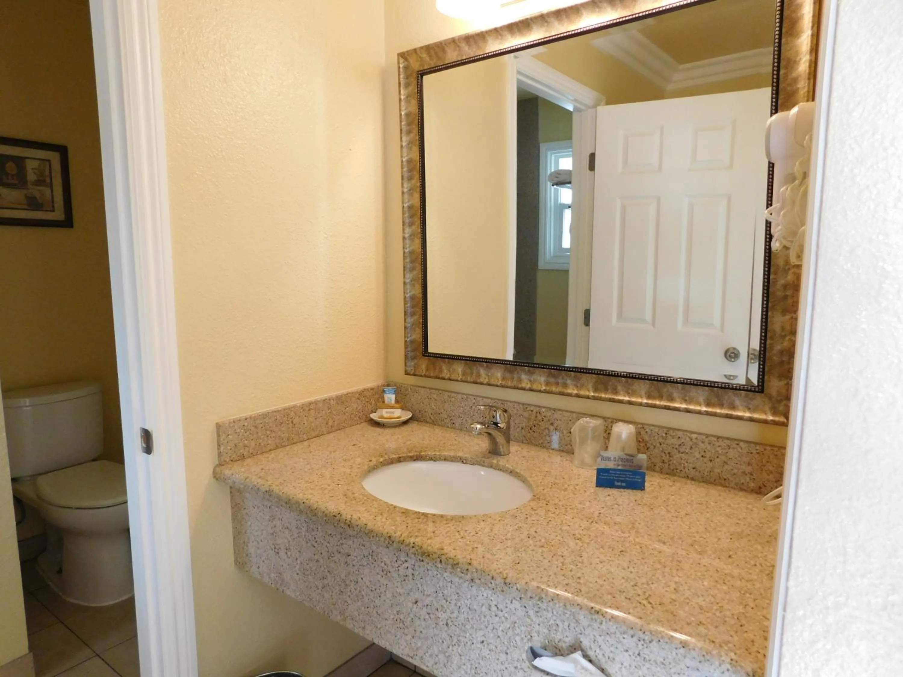 Bathroom in Deer Haven Inn