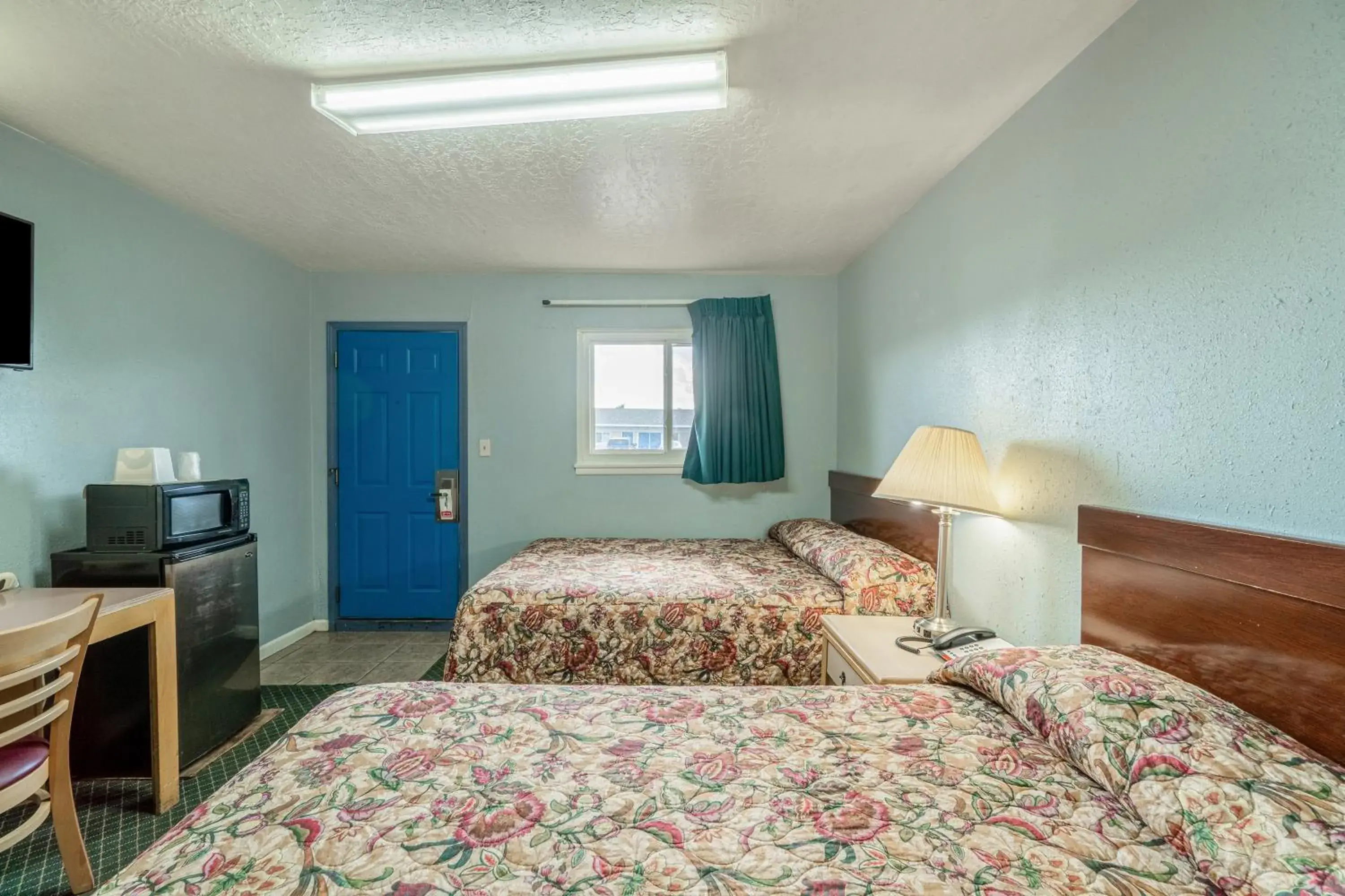 2 Queen Bed Smoking in Hotel O Longhorn Boise City OK 2 Queen Bed Smoking in Hotel O Longhorn Boise City OK