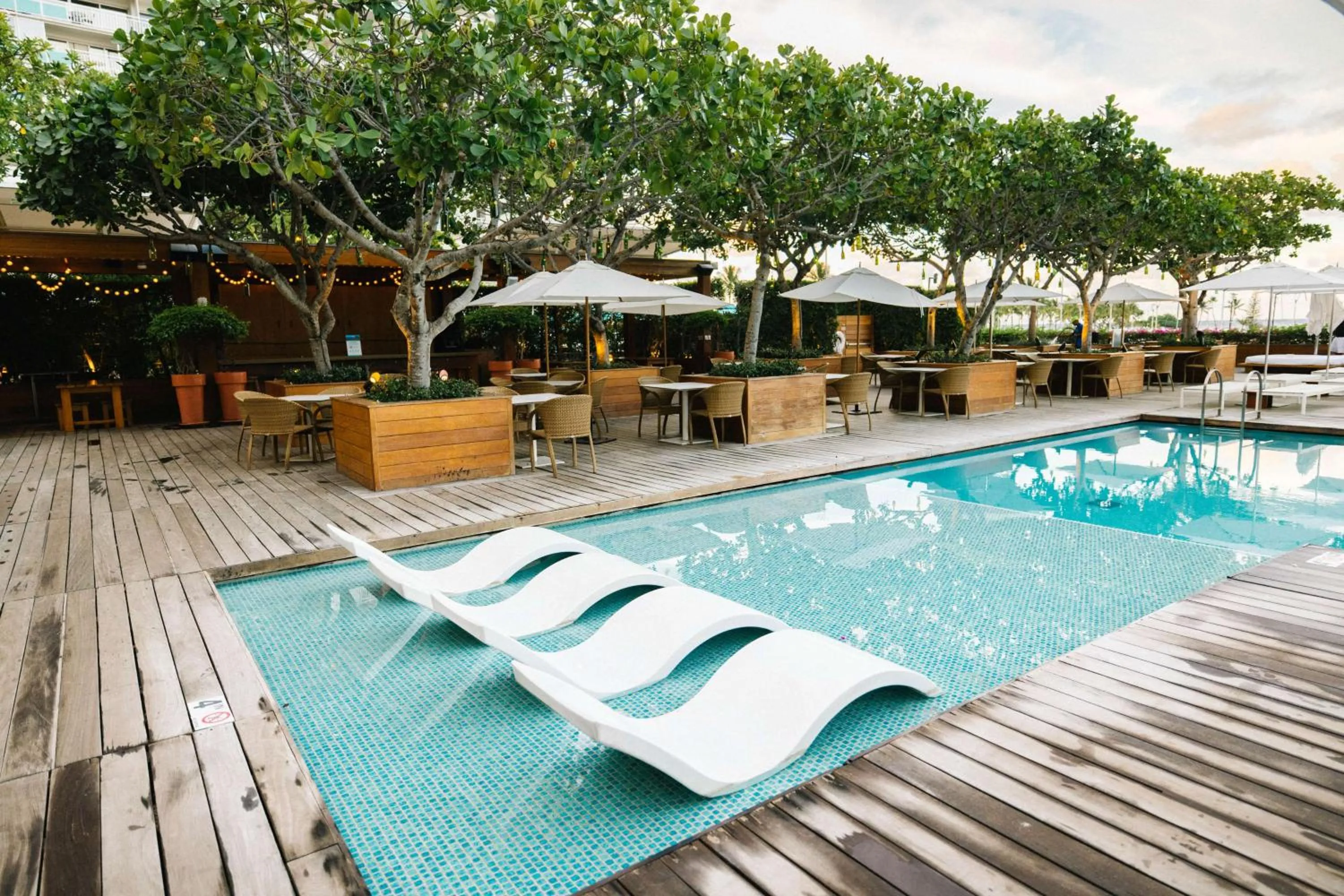 Pool view in Hilton Vacation Club The Modern Honolulu