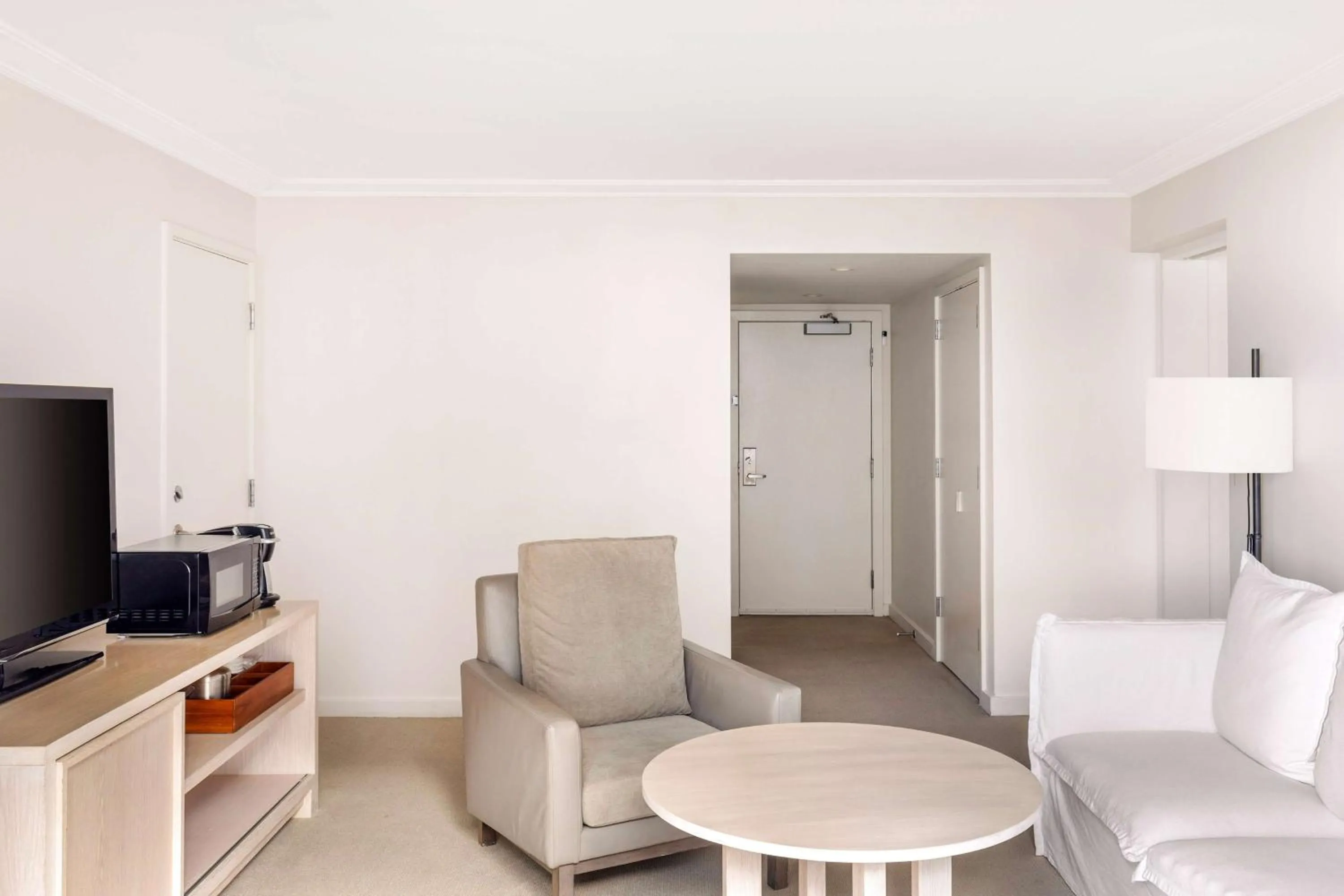 Living room in Hilton Vacation Club The Modern Honolulu