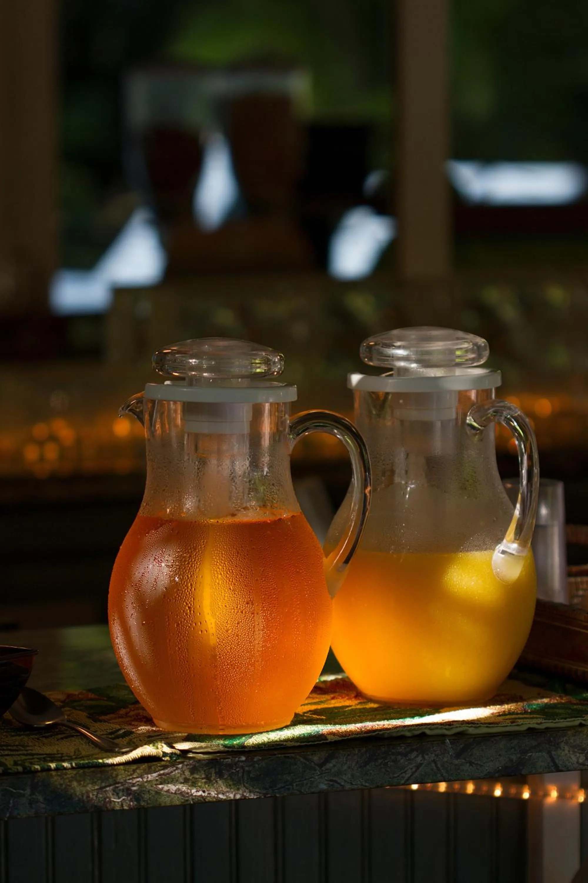 Food and drinks in The Gardens Hotel