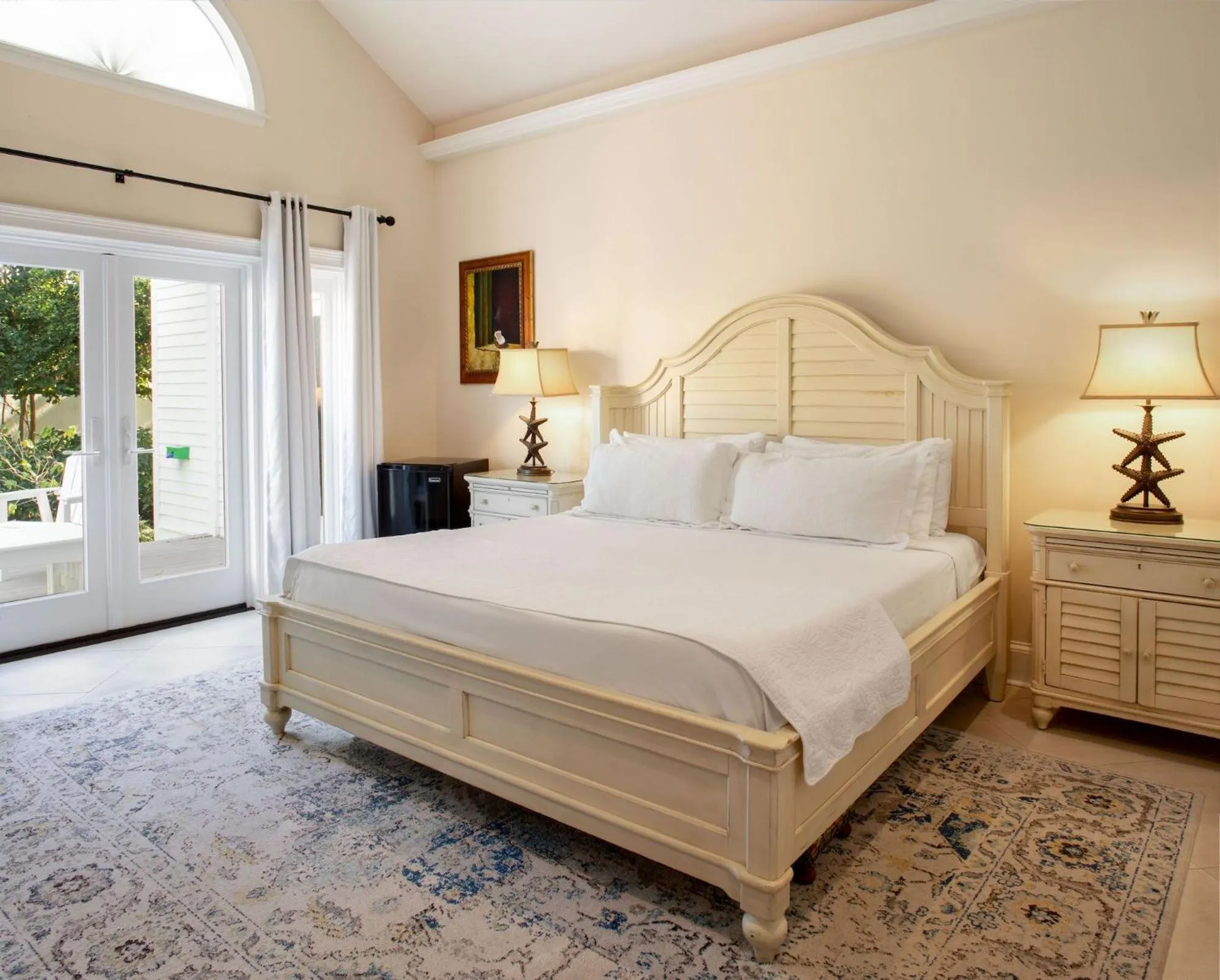 Bedroom, Bed in The Gardens Hotel