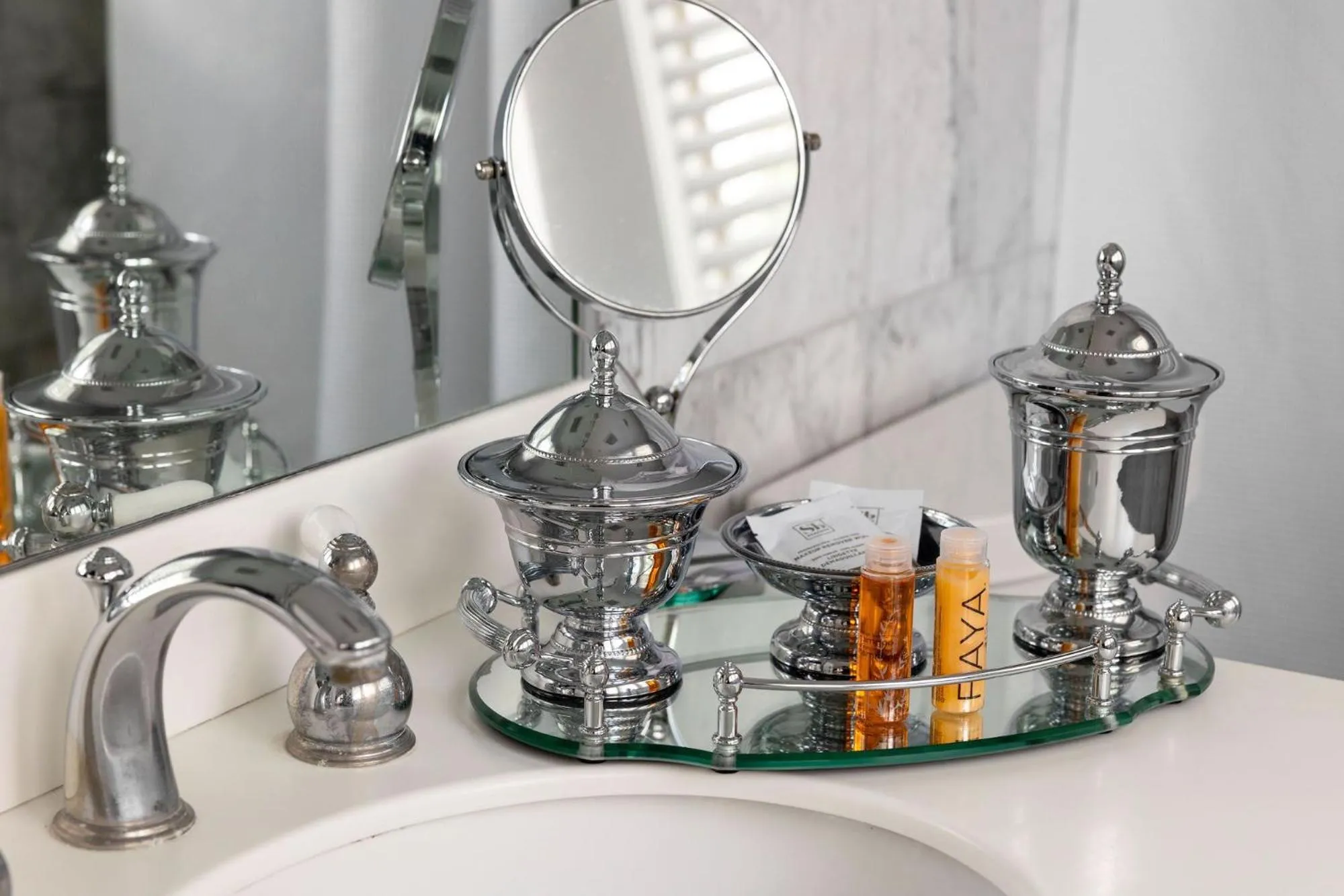 Bathroom in The Gardens Hotel