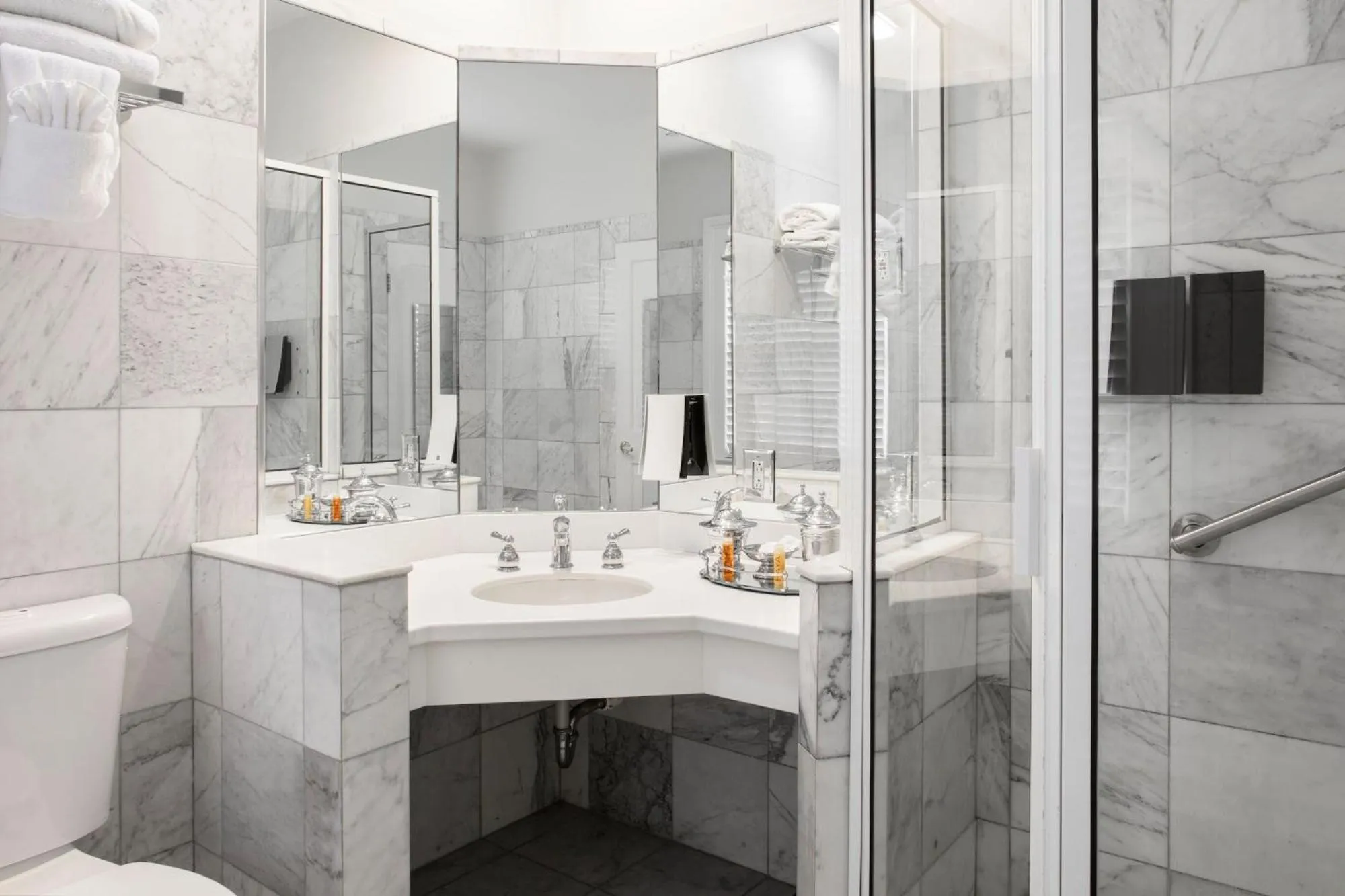 Bathroom in The Gardens Hotel