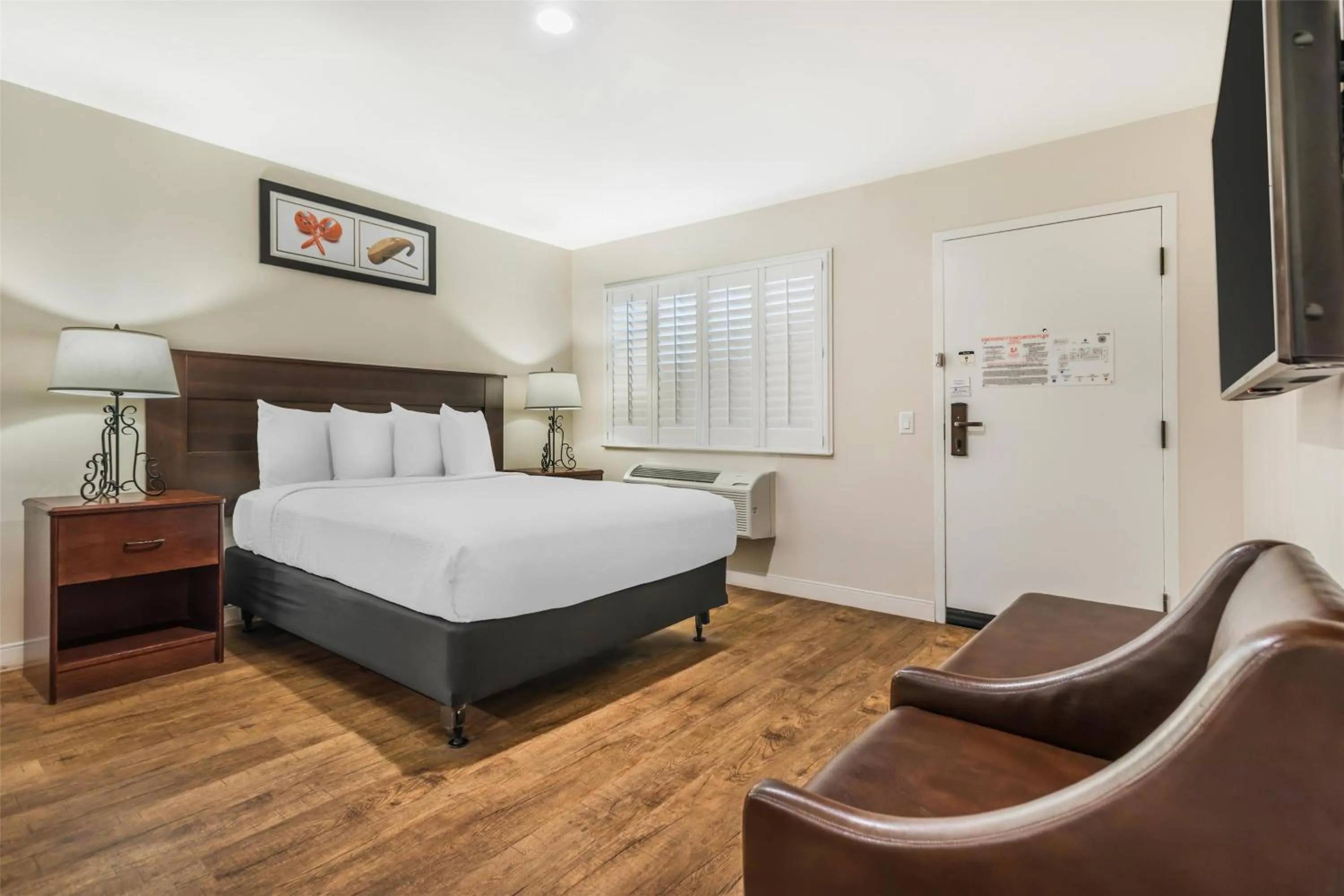 Bedroom, Bed in Best Western Rose Garden Inn