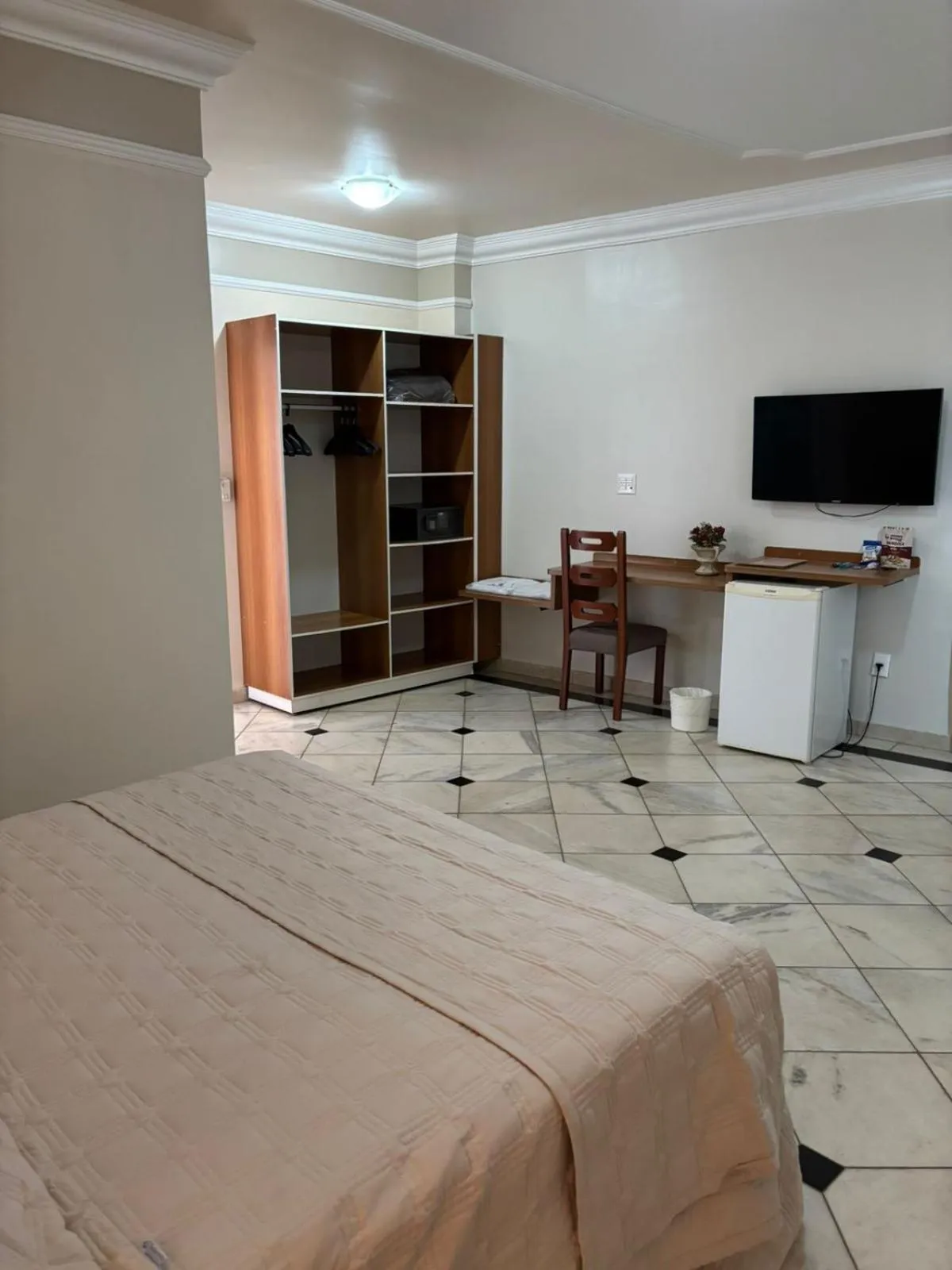 Bed in Tamareiras Park Hotel