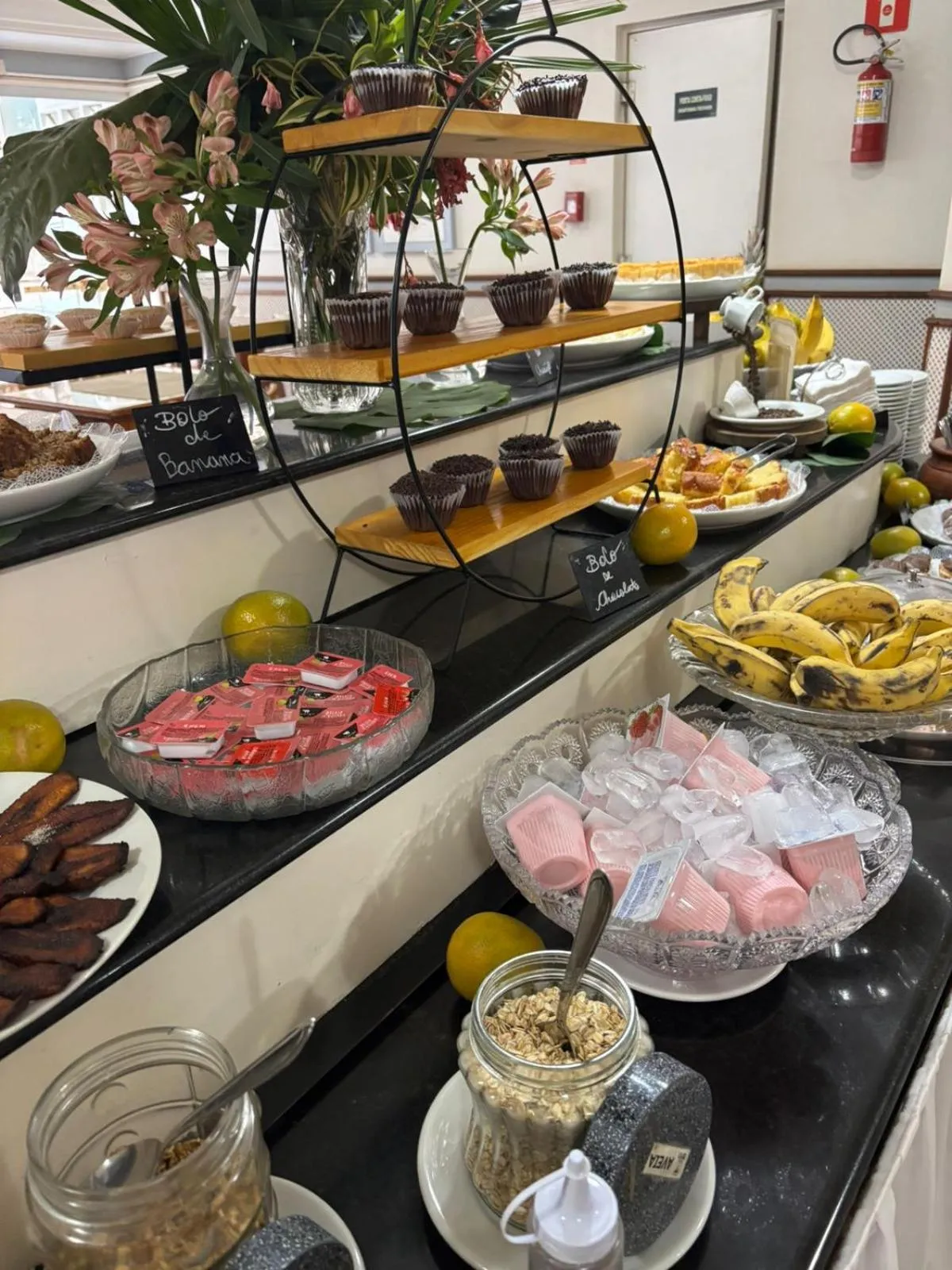 Breakfast in Tamareiras Park Hotel