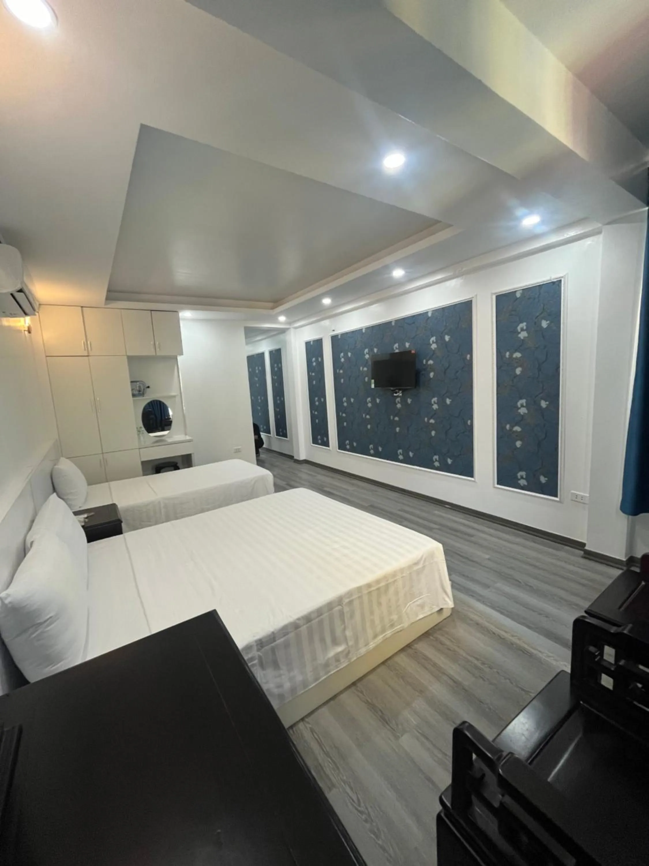 Bed in The Queen Hotel & Spa 2