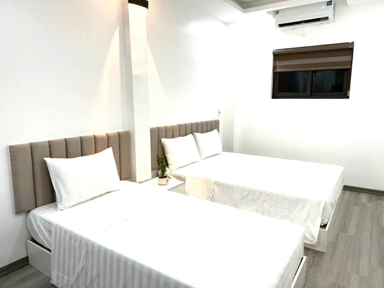 Bed in The Queen Hotel & Spa 2