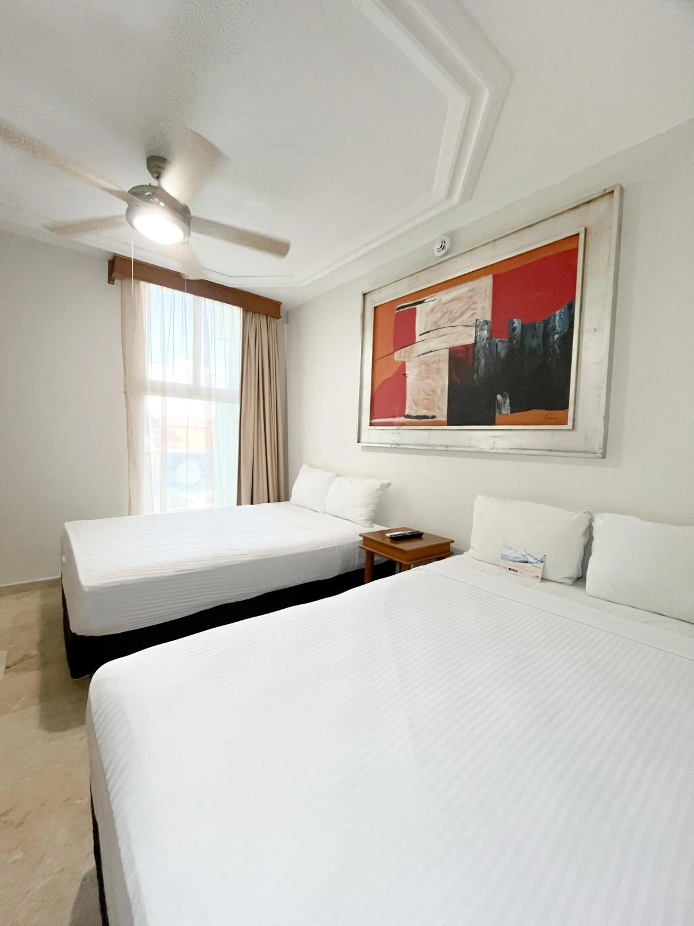 Bed in Quality Inn Mazatlan