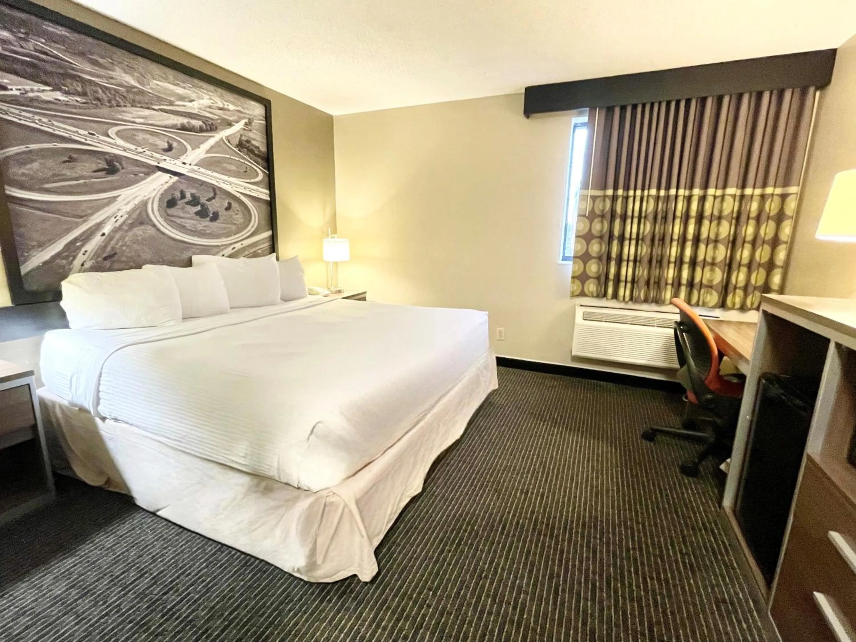 Bed in Super 8 by Wyndham St Charles